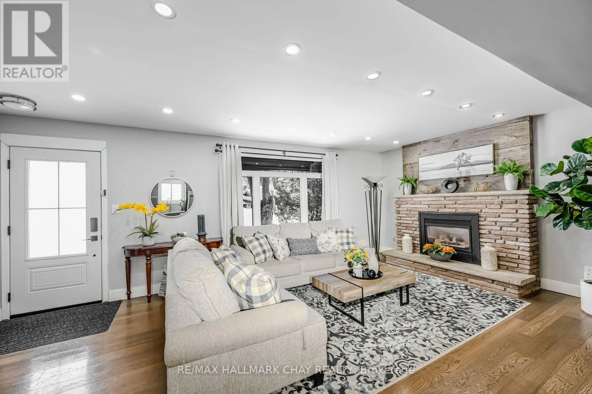 17 WALKER AVENUE - Image 2