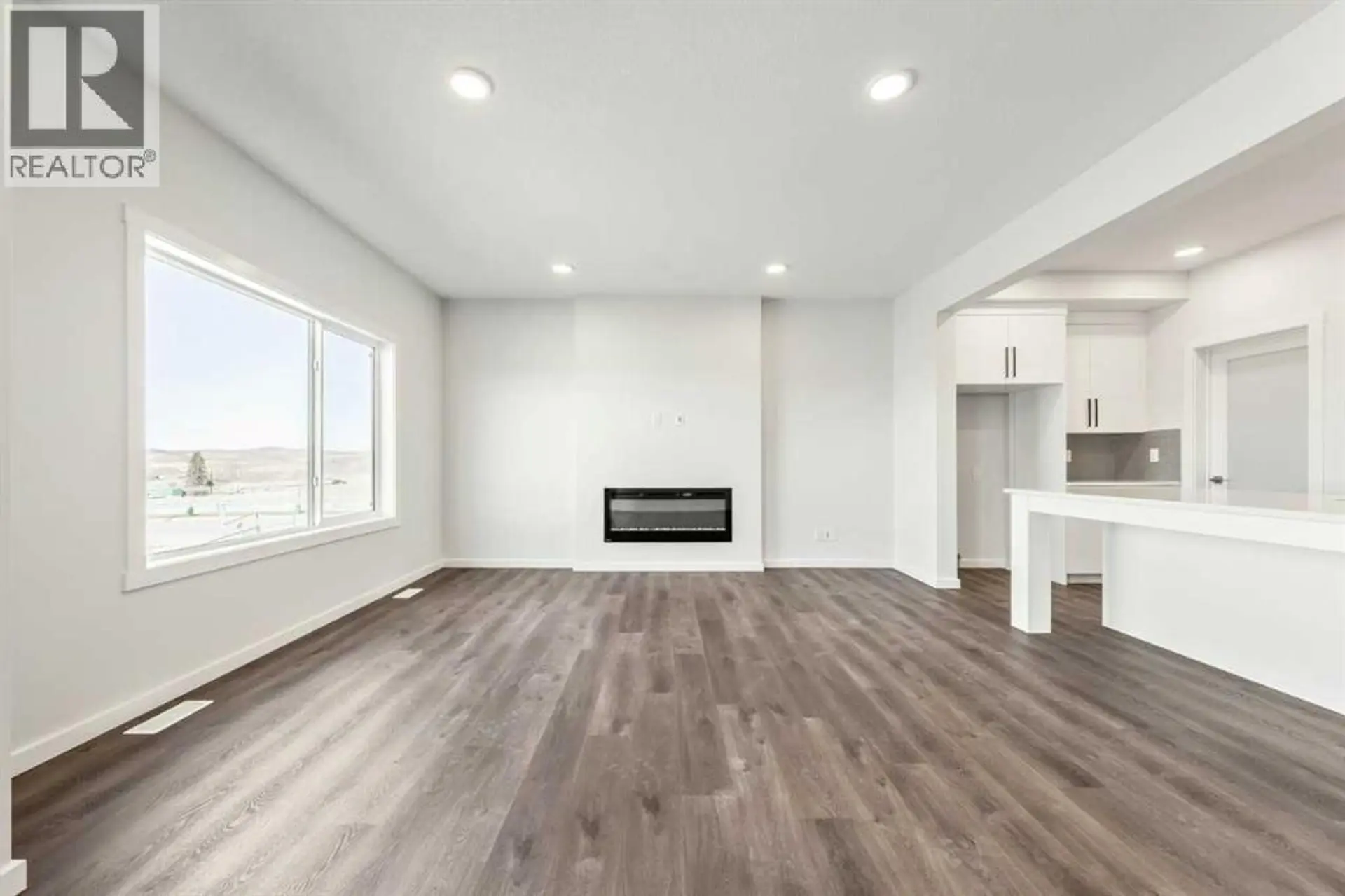 8 Heritage Link - Image 6