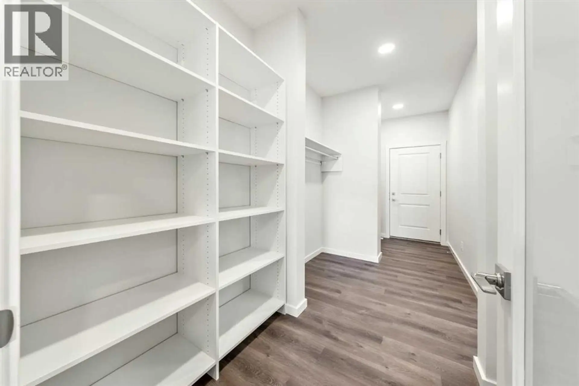 8 Heritage Link - Image 7