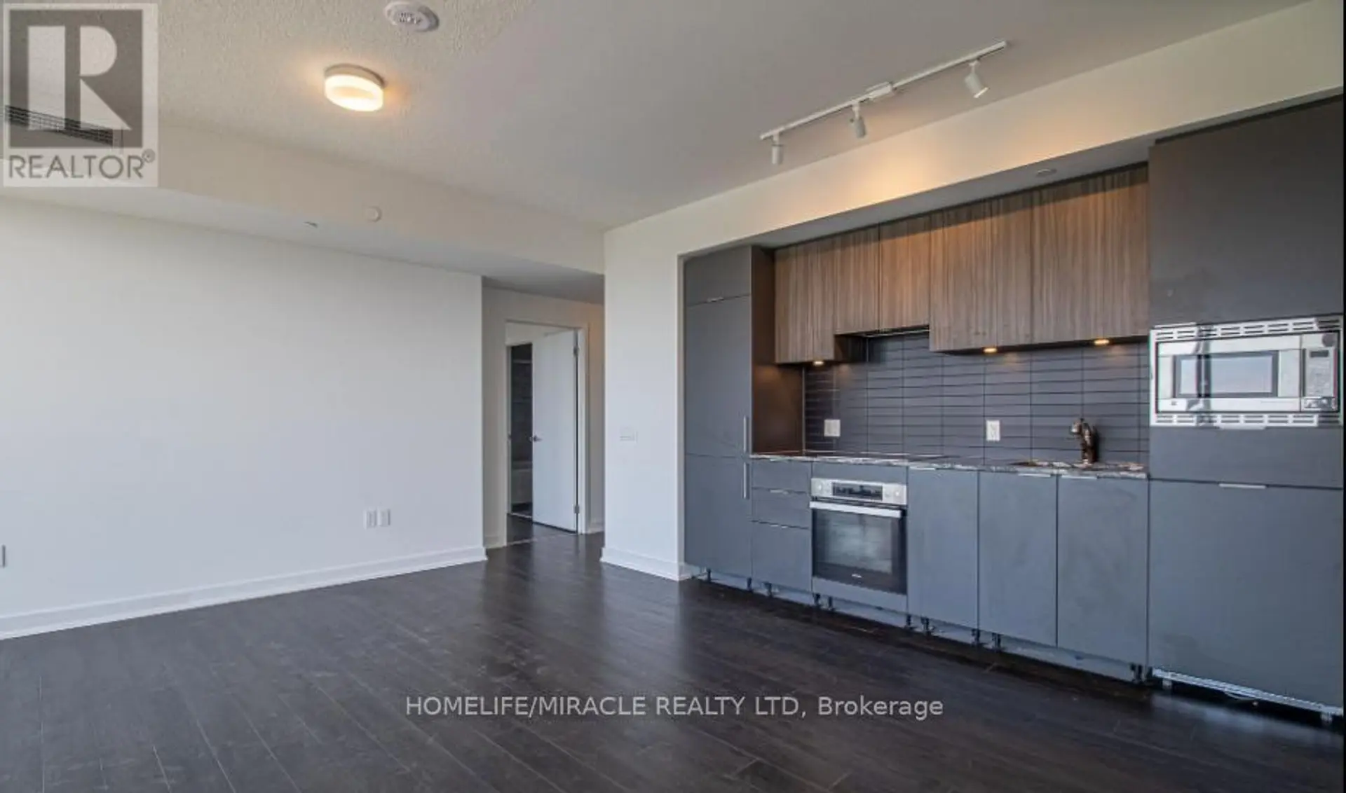 #2704 50 O'NEILL ROAD - Image 4