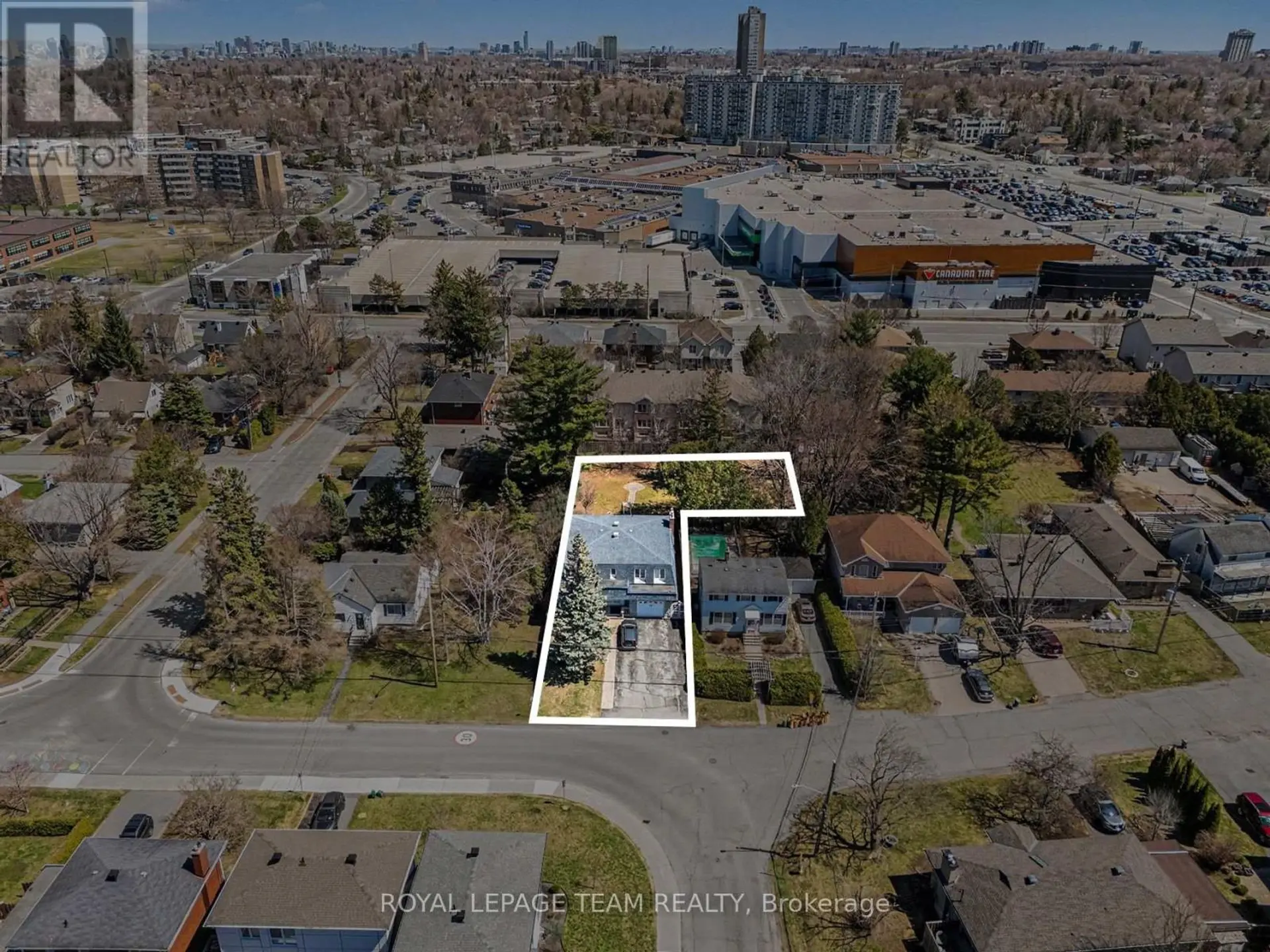 429 ANCASTER AVENUE E - Image 2