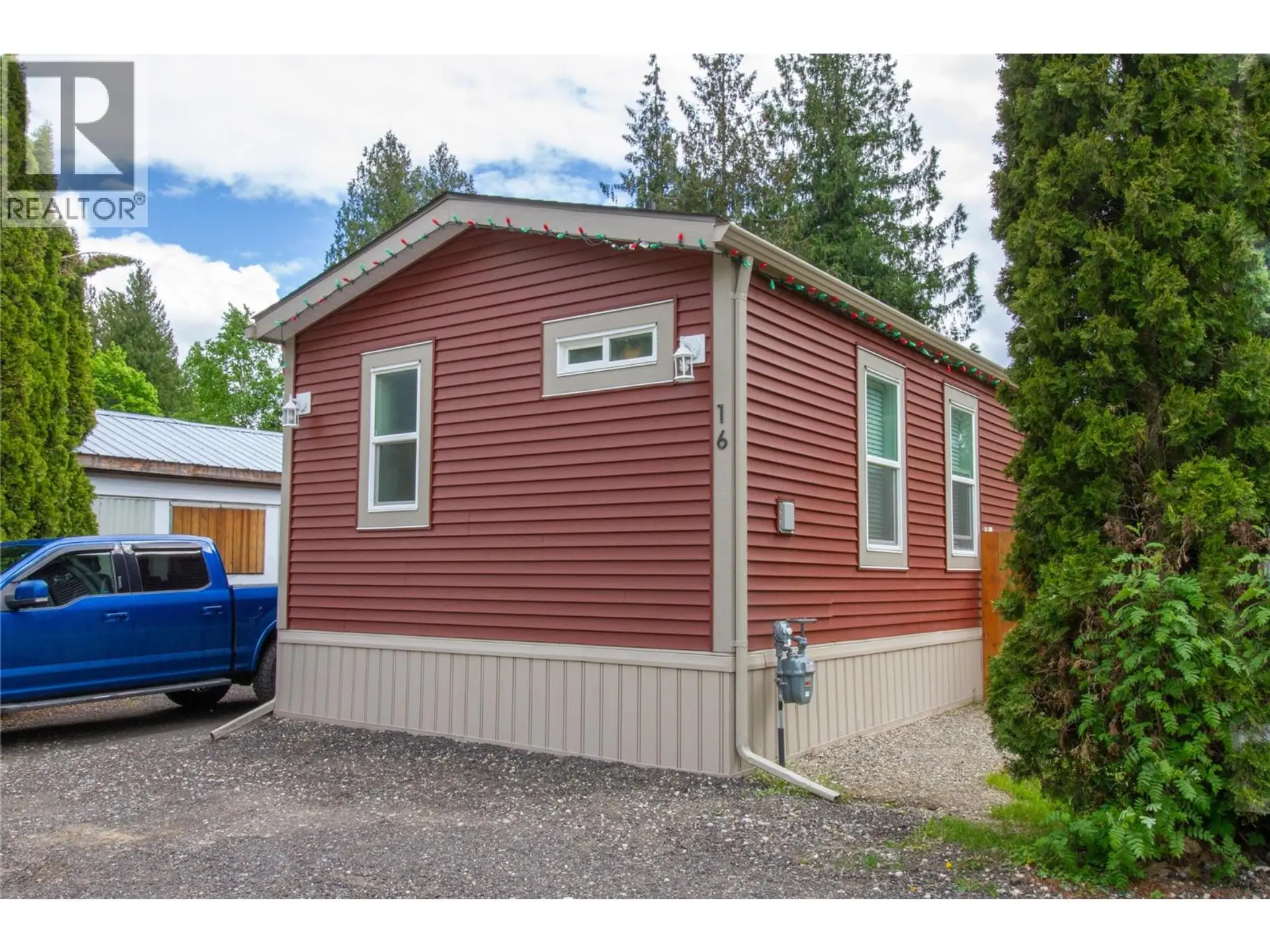 #16 978 Lundell Road - Image 2
