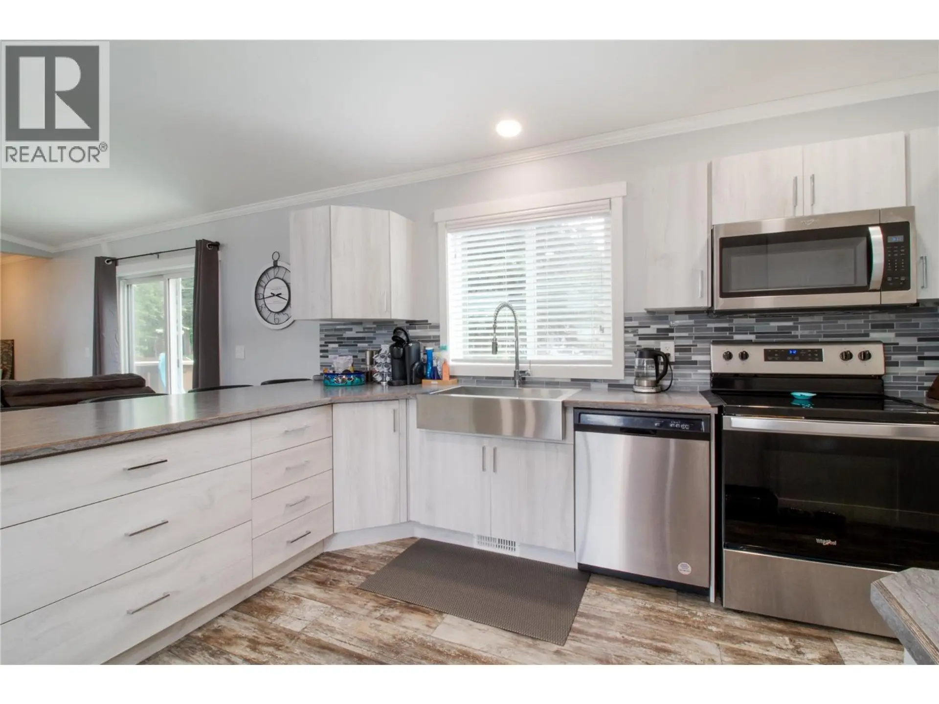 #16 978 Lundell Road - Image 7