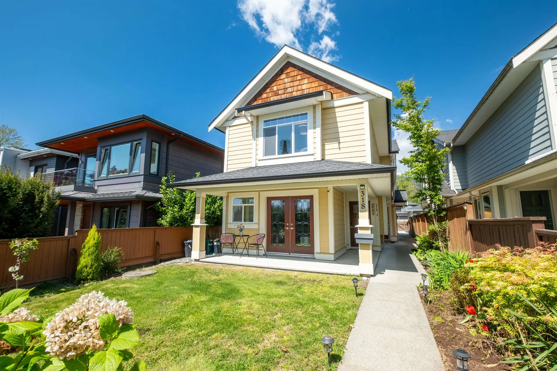 Property at 318 W 18th Street, North Vancouver, BC