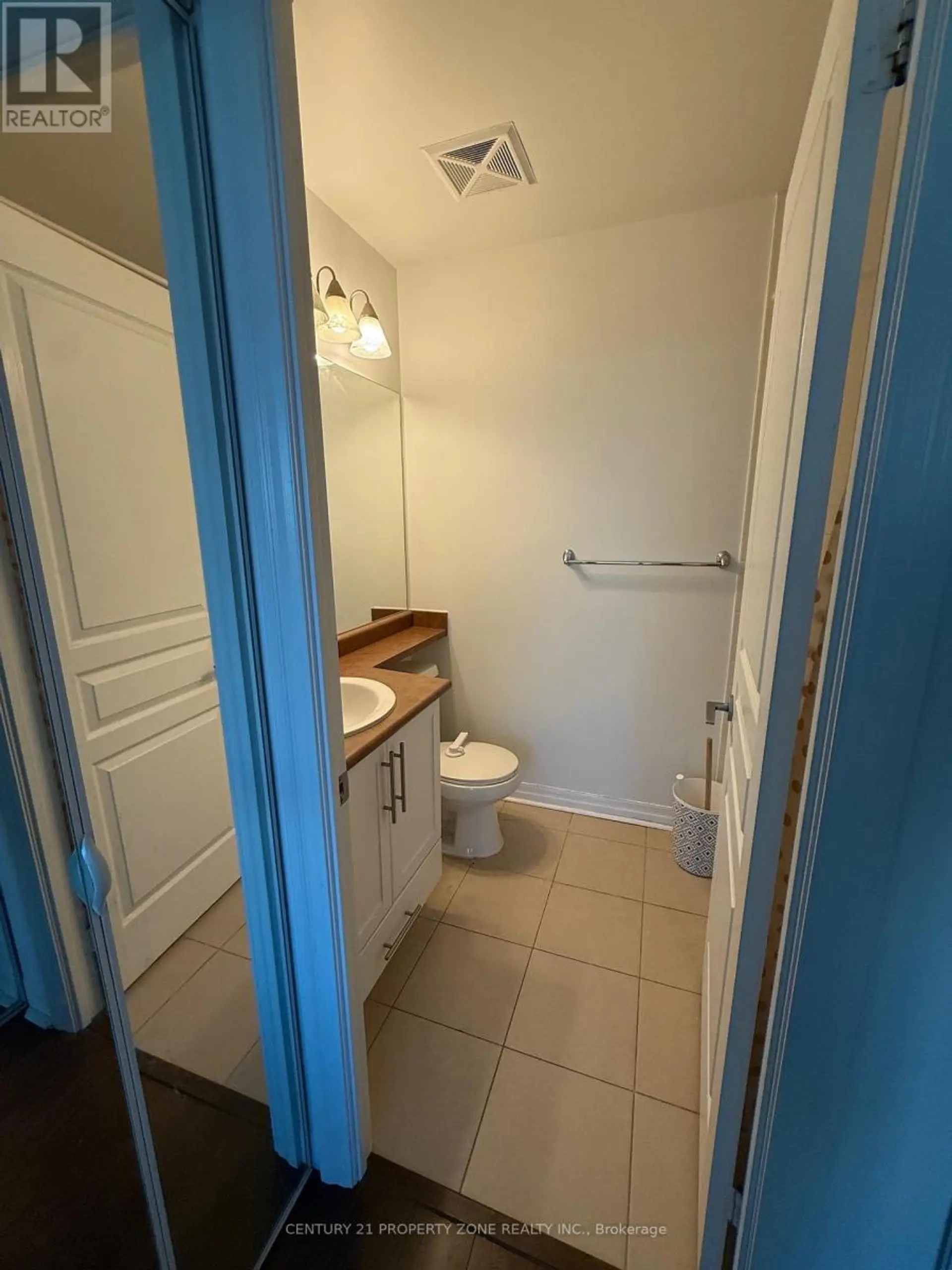 #3207 3515 KARIYA DRIVE - Image 9