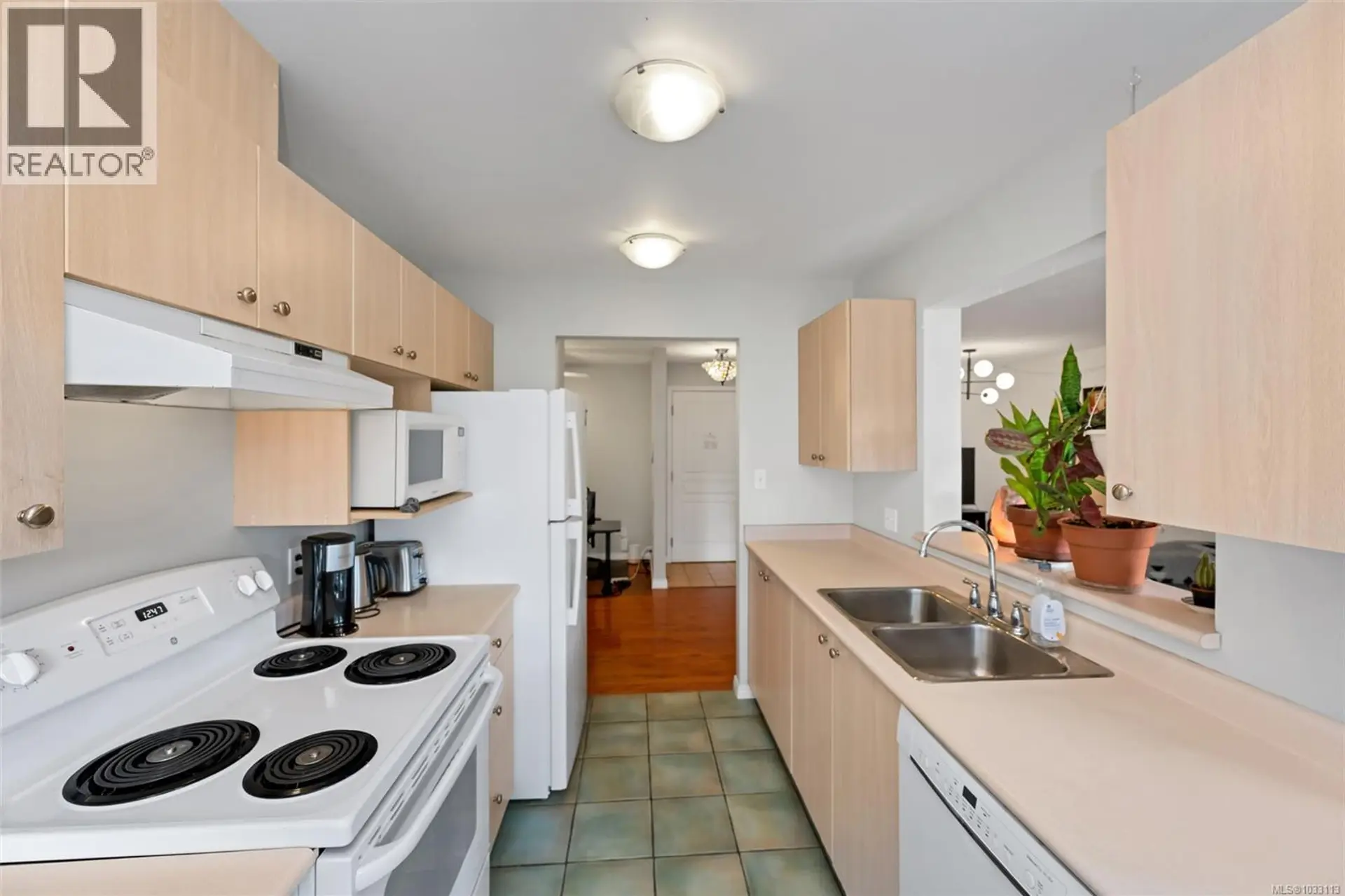 #212 899 Darwin Ave - Image 10