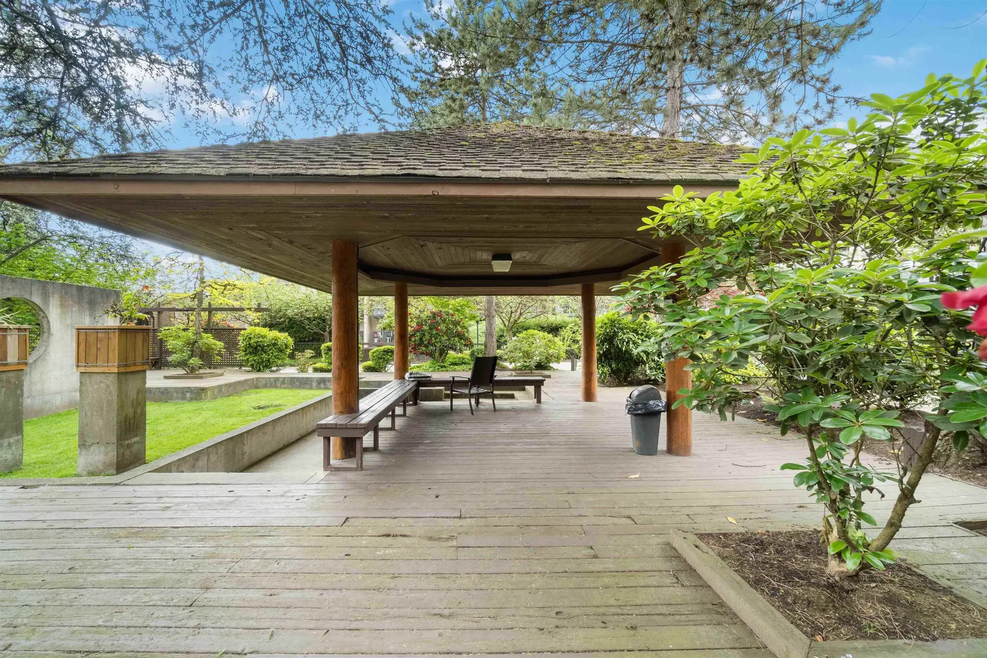 #118 9847 Manchester Drive - Image 12