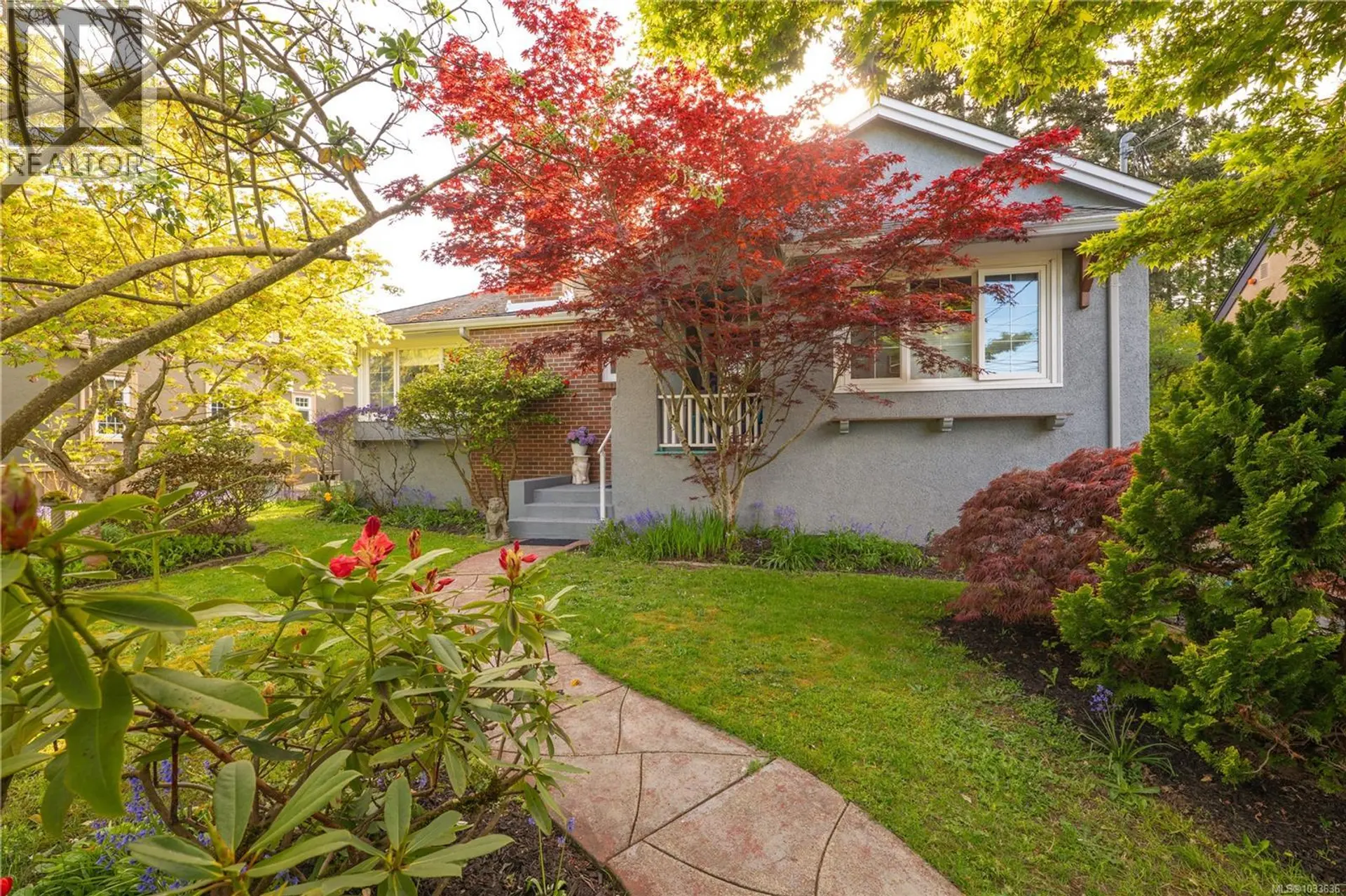 Property at 225 Stewart Ave, Nanaimo, BC