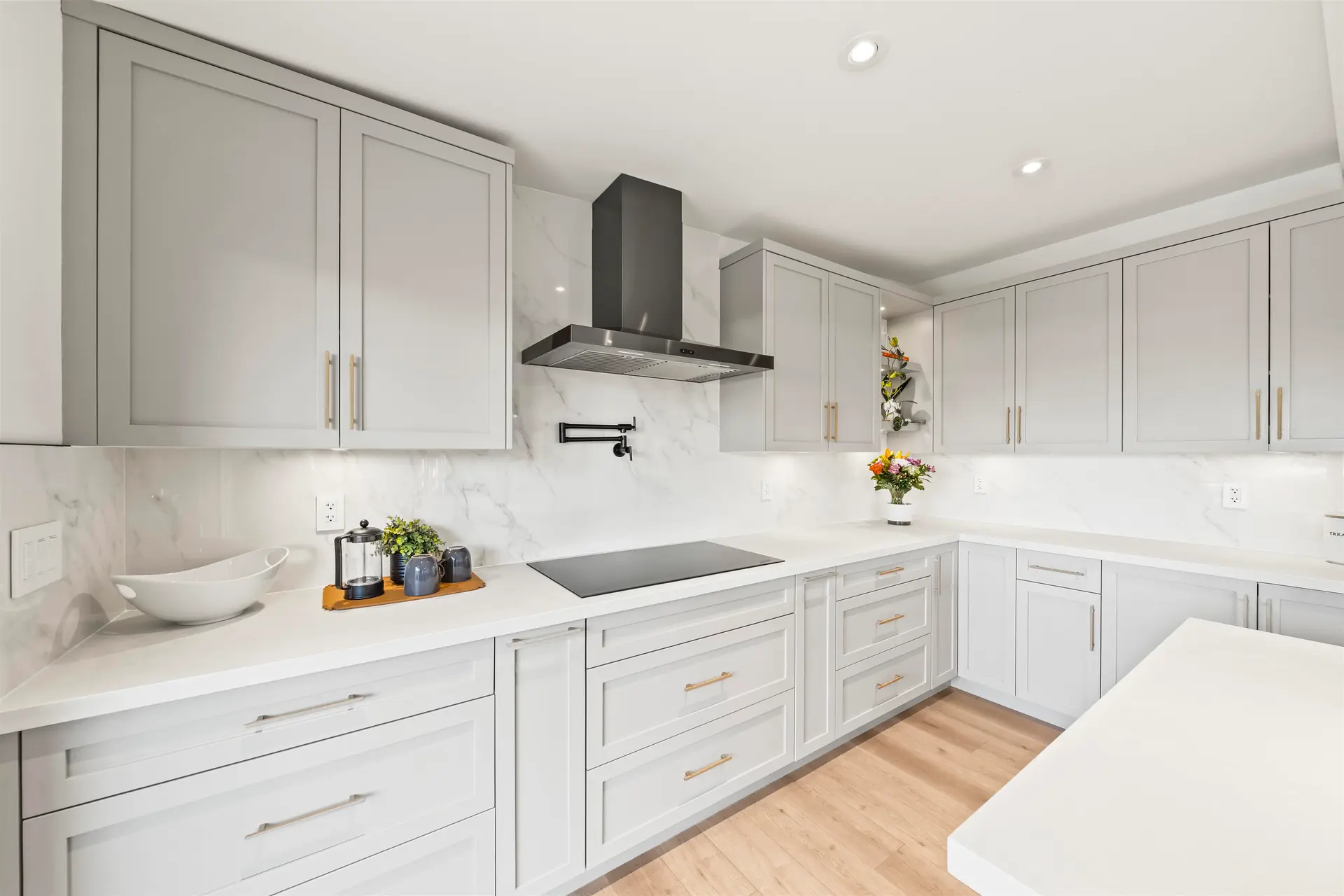 Property at 501 55a Street, Delta, BC