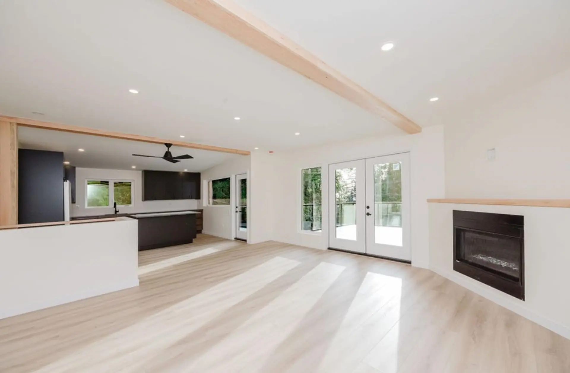 Property at 6960 Sunshine Coast Highway, Sechelt, BC