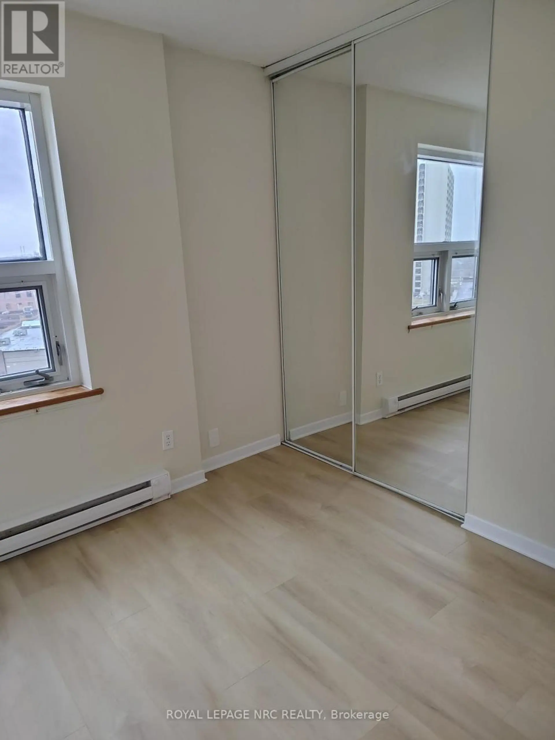 #706 900 DYNES ROAD - Image 15