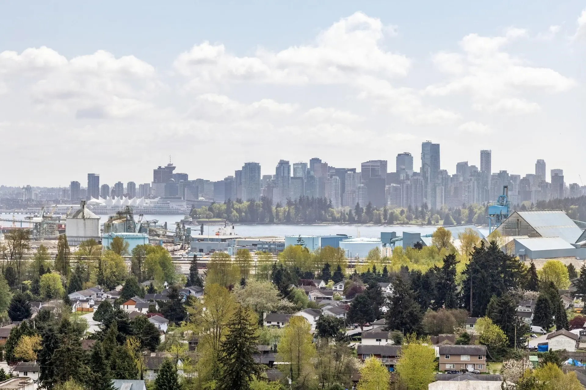 Property at #1504 1632 Lions Gate Lane, North Vancouver, BC