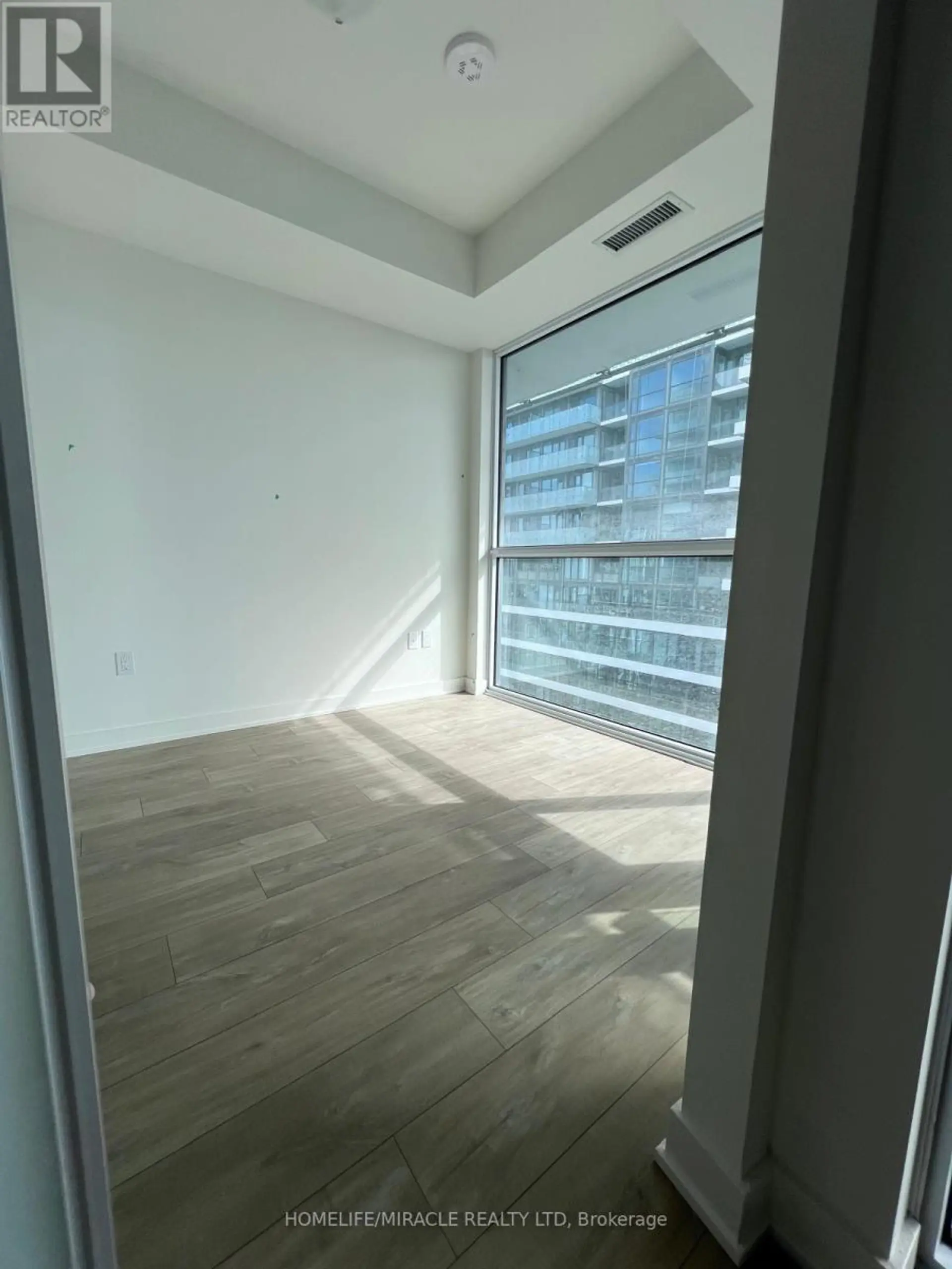 #2423 135 LOWER SHERBOURNE STREET - Image 4