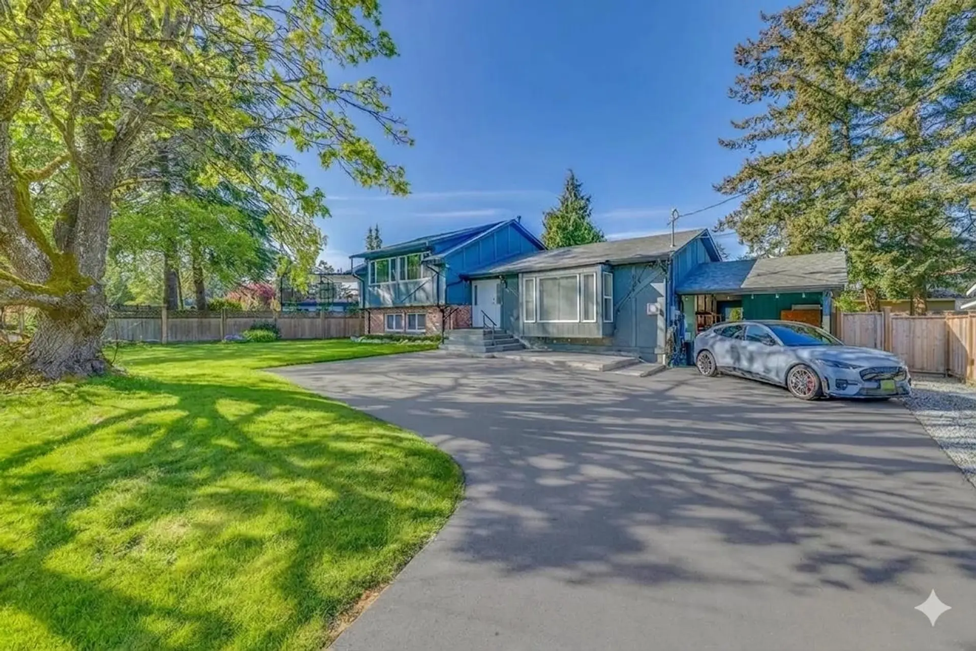 Property at 5153 Cliff Drive, Tsawwassen, BC