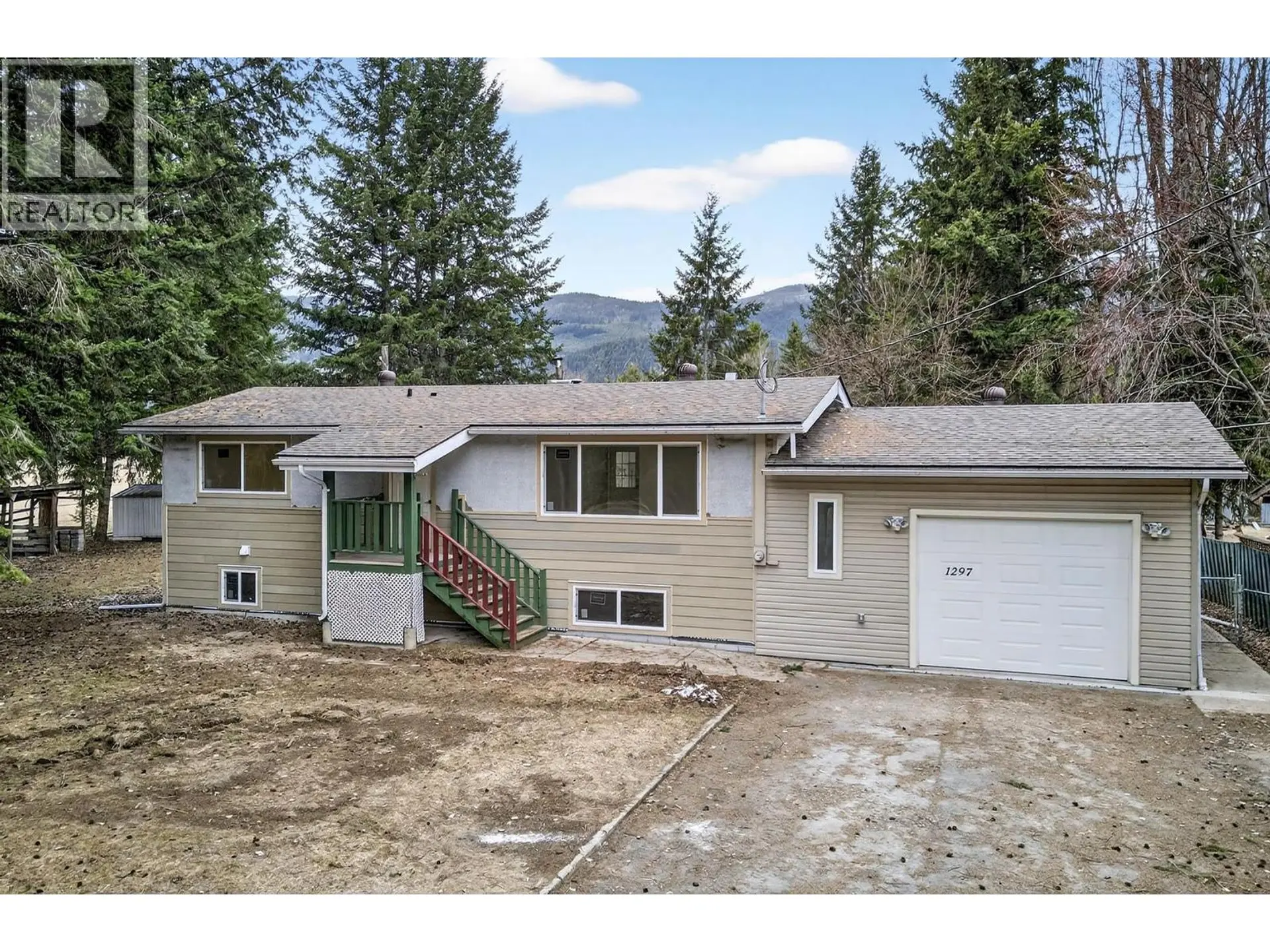 Property at 1297 THOMPSON Drive, Clearwater, BC