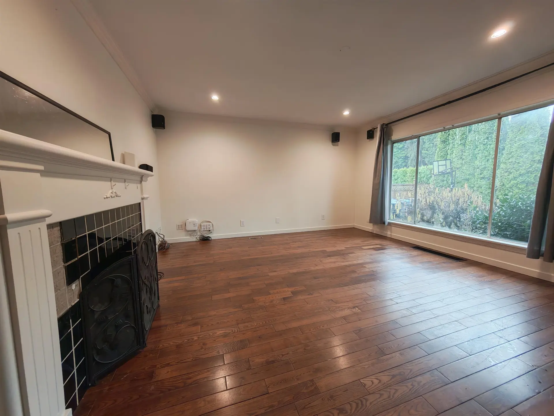 929 Sixth Street - Image 3