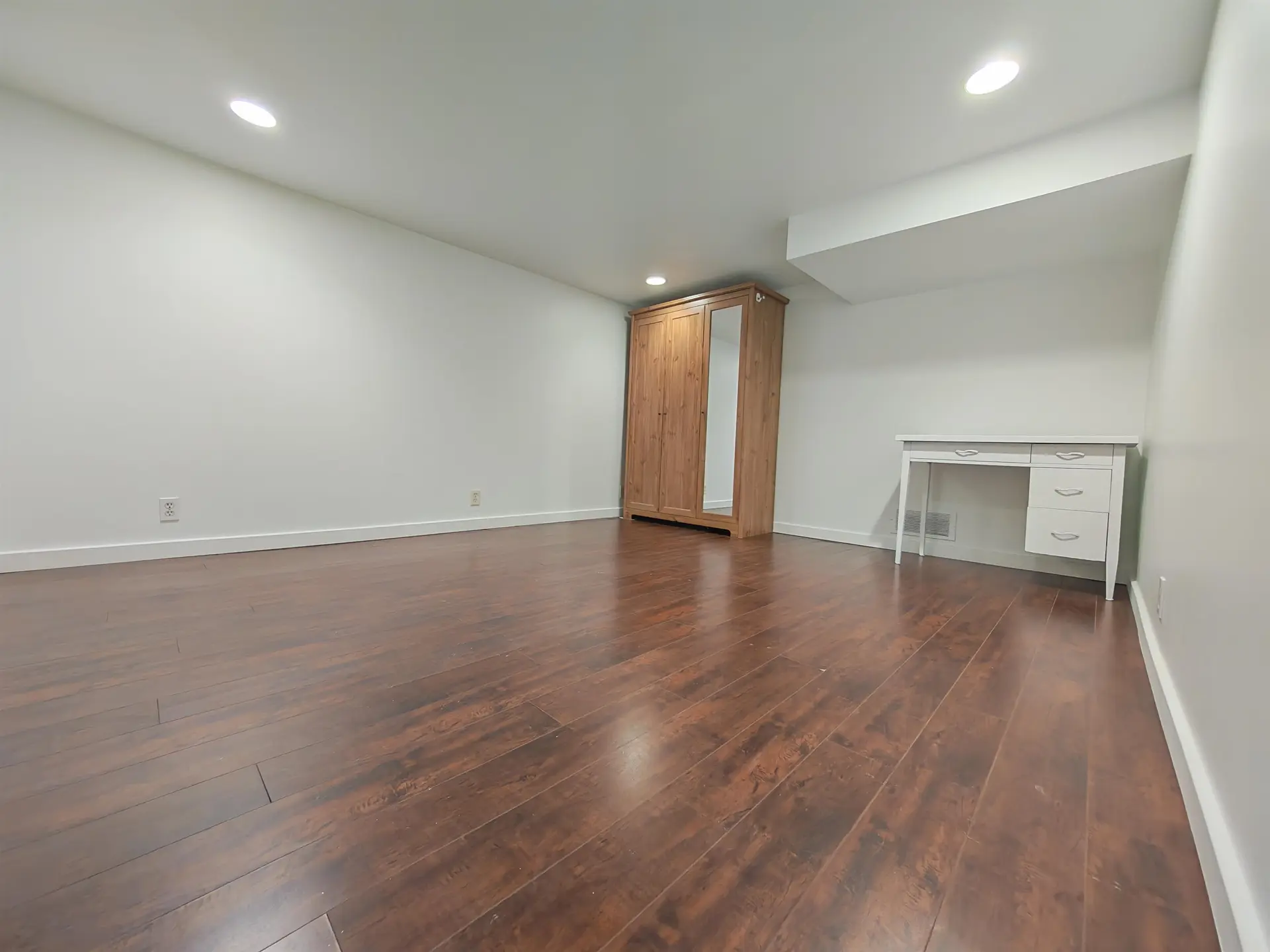 929 Sixth Street - Image 15