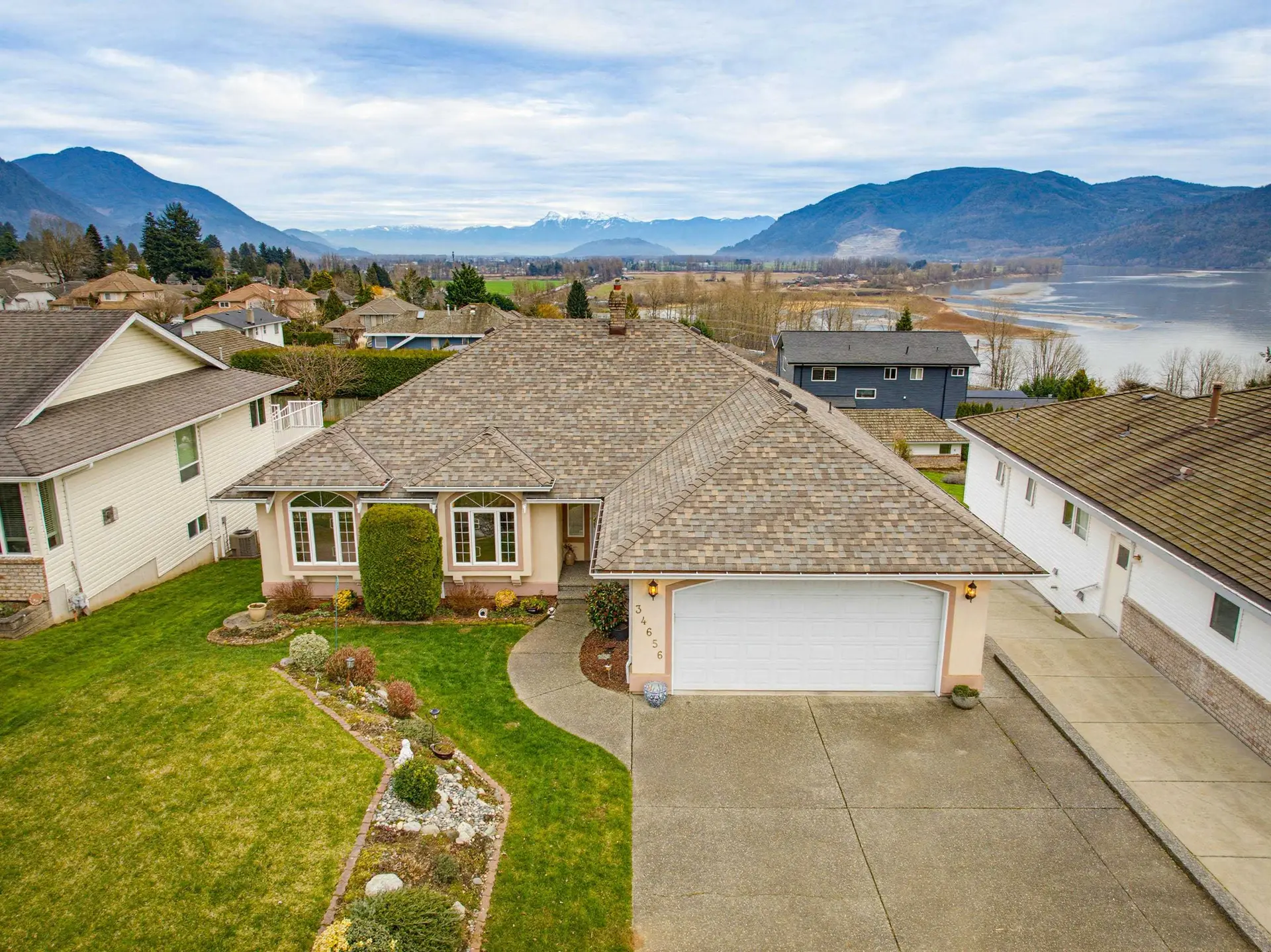Property at 34656 Dann Avenue, Mission, BC