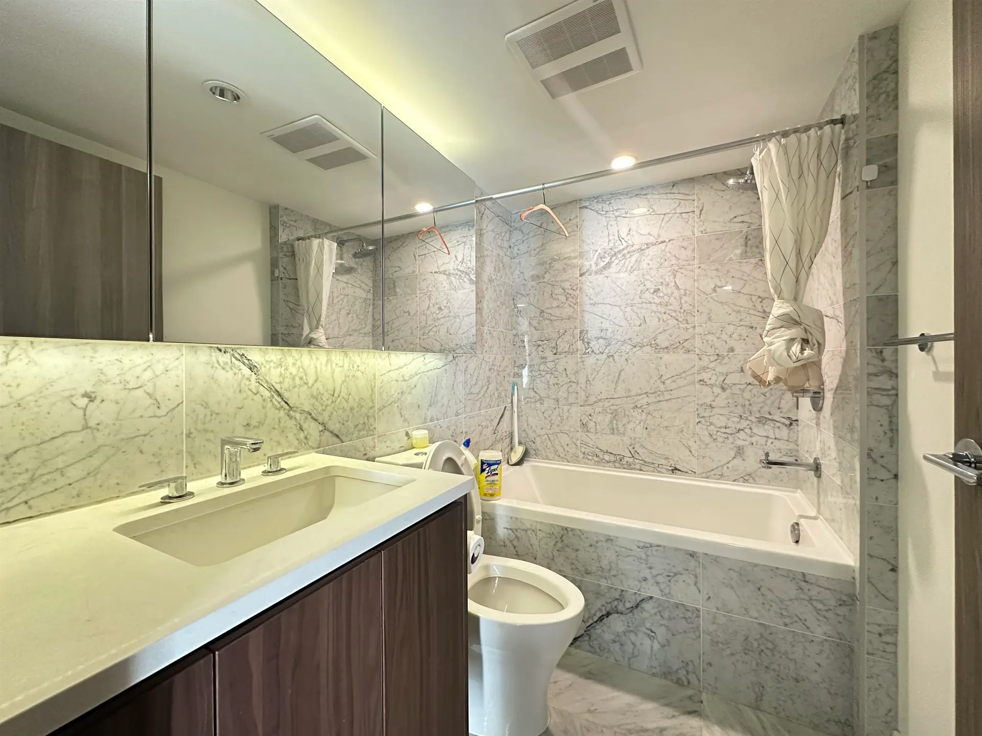 #1009 455 SW Marine Drive - Image 4