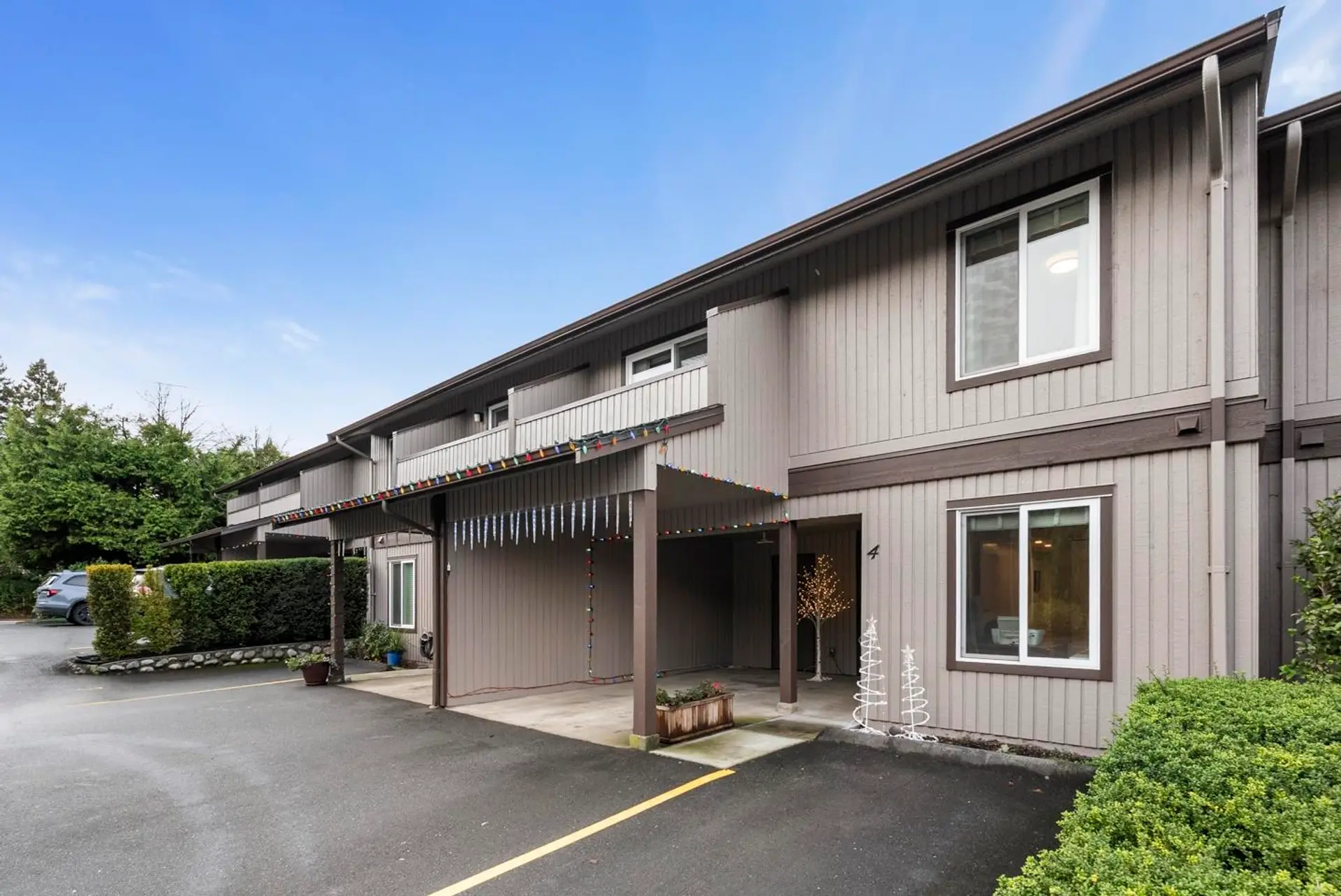 Property at #4 32925 George Ferguson Way, Abbotsford, BC