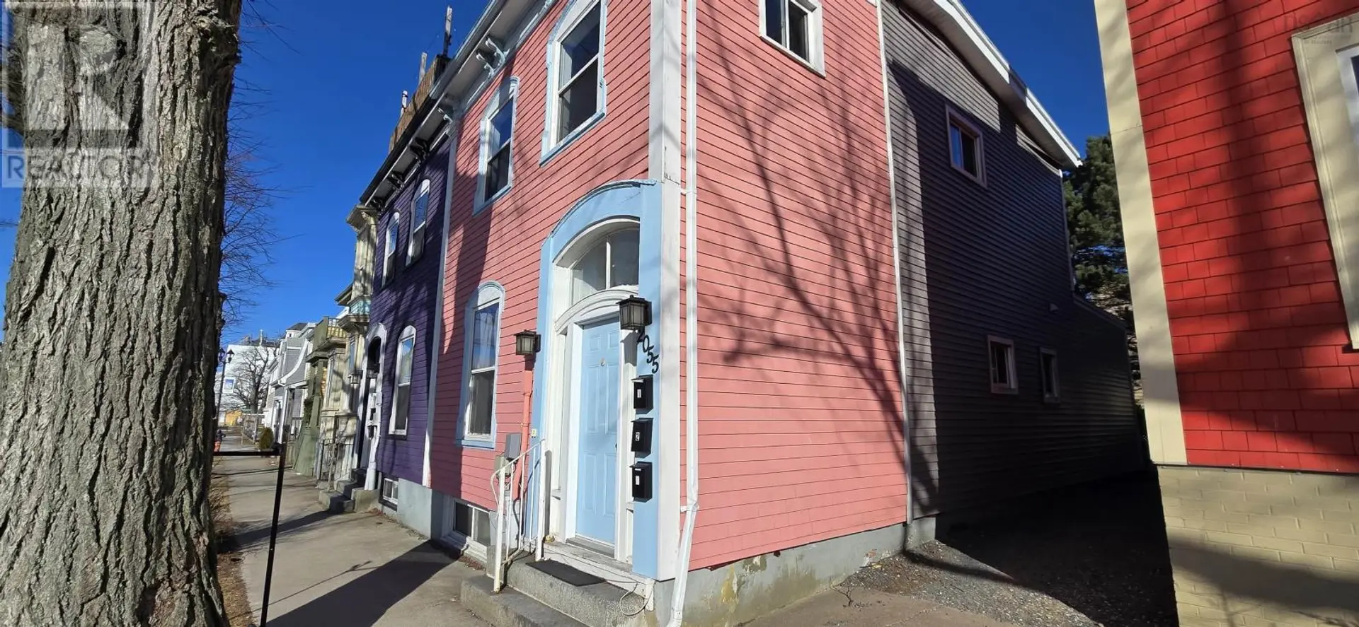 2055,2059,2061 North Park Street - Image 3