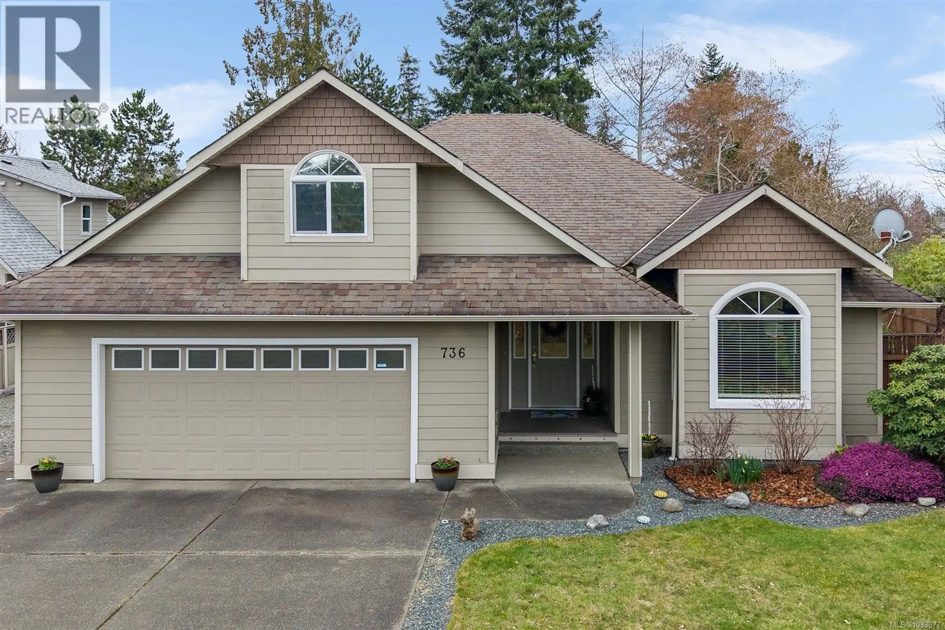 Property at 736 Barclay Cres, Parksville, BC