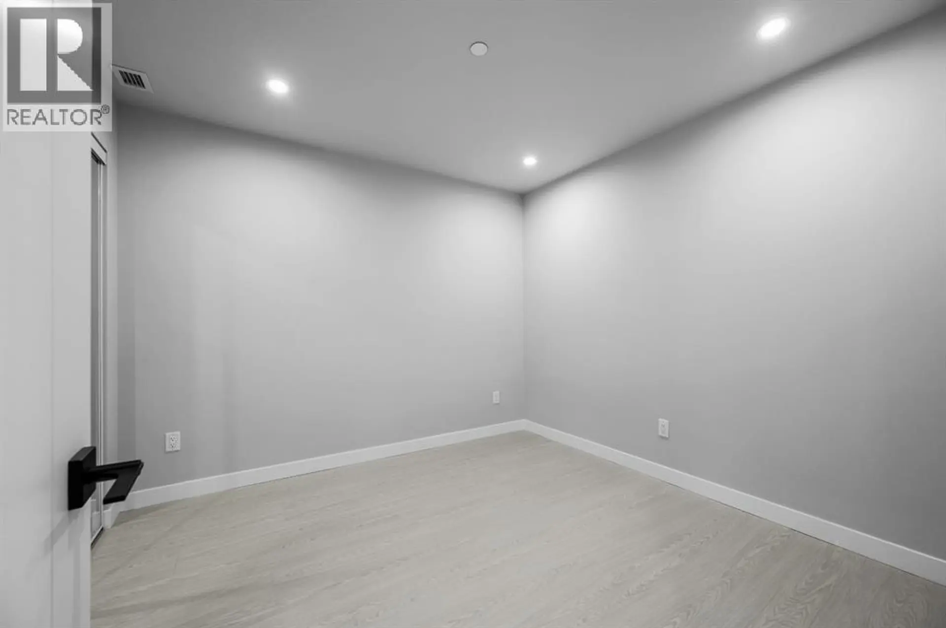 #307 8375 Broadcast Avenue SW - Image 14