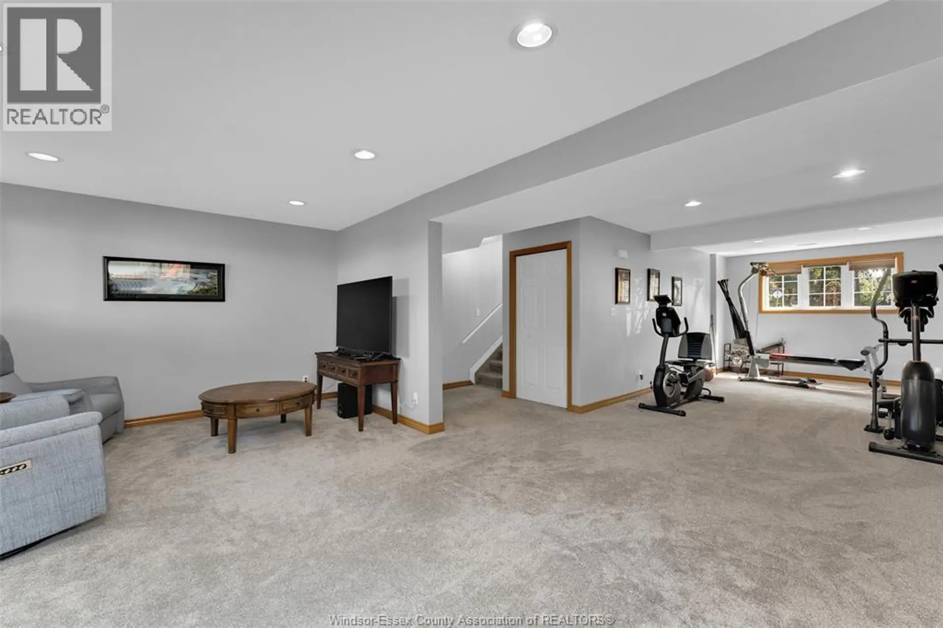 482 THORN RIDGE - Image 11