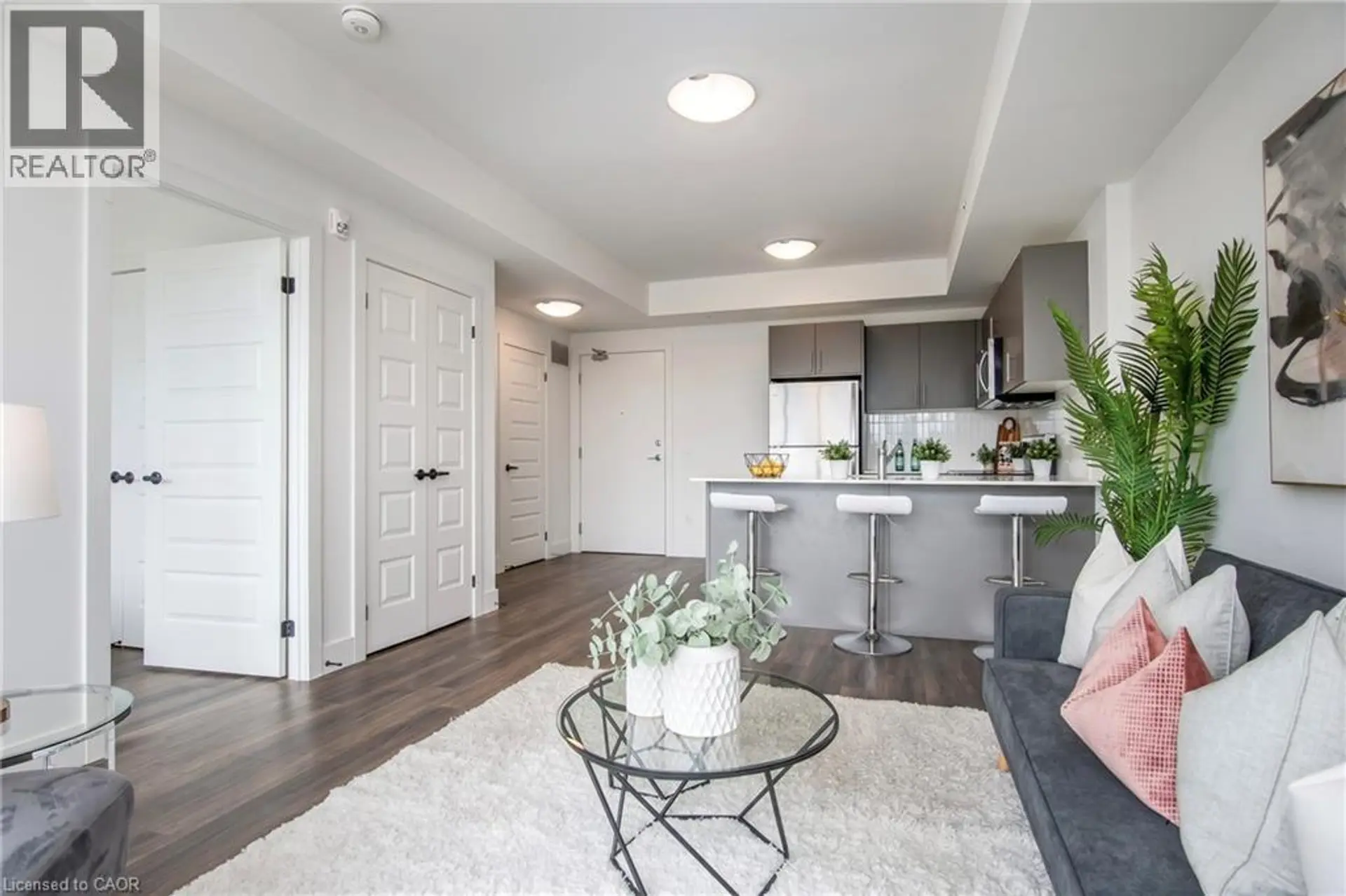 #609 103 ROGER Street - Image 4