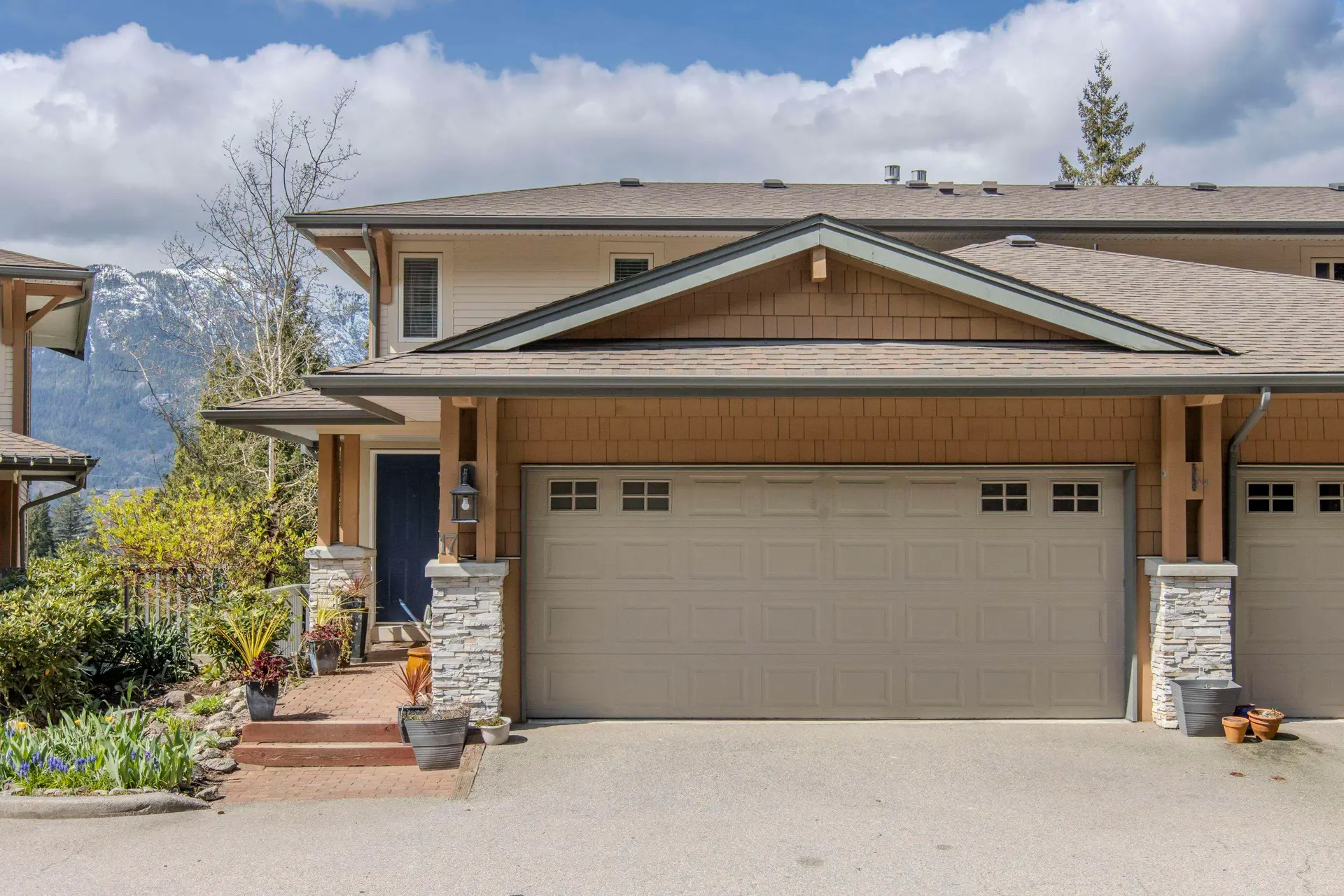 Property at #17 1026 Glacier View Drive, Squamish, BC
