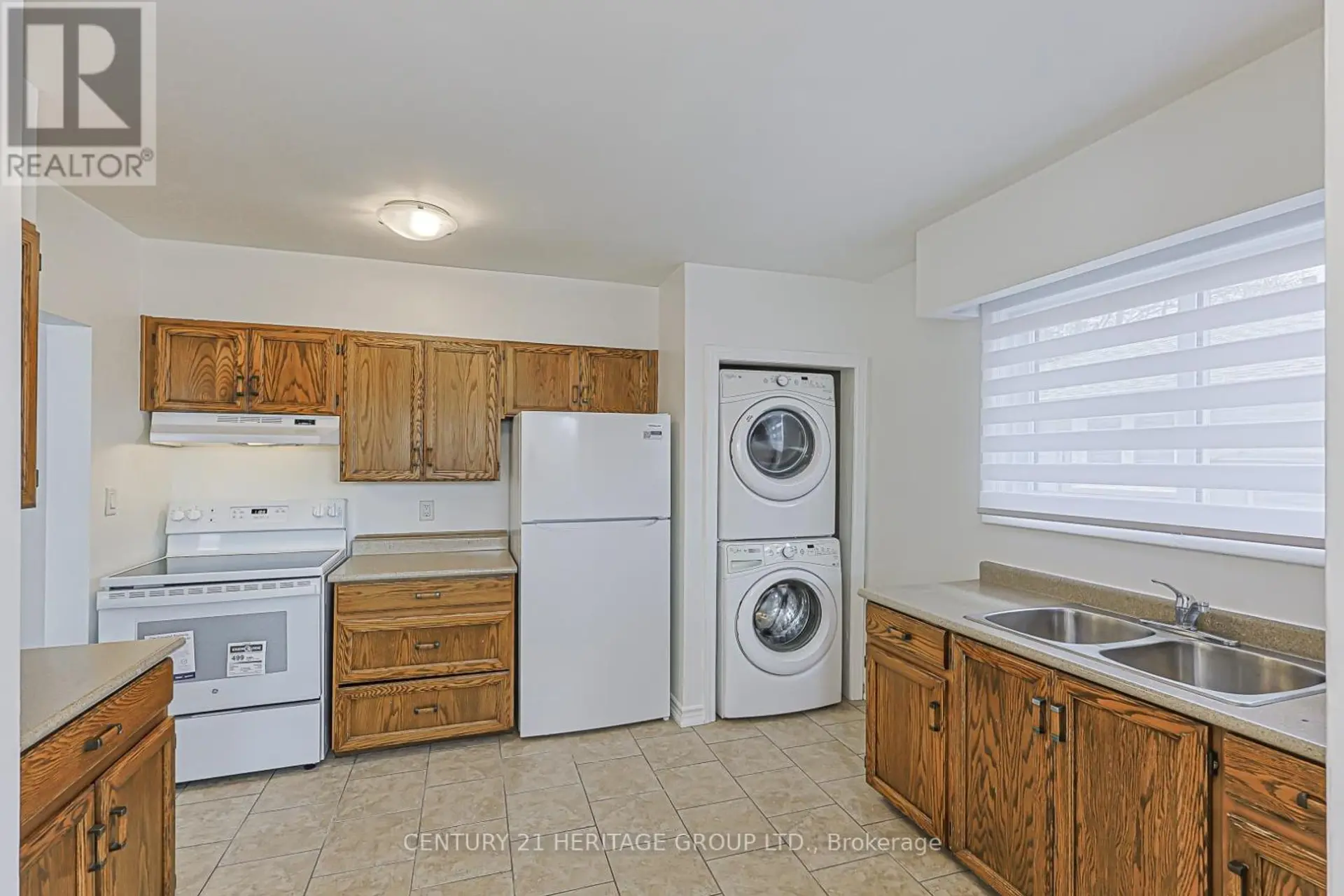 42 LINDSAY AVENUE - Image 5