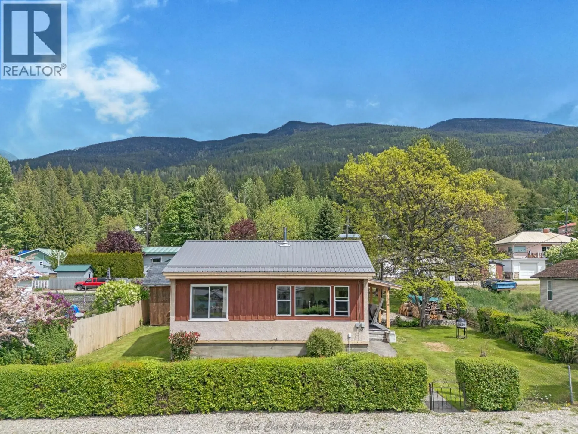 Property at 1610 EASTMAN Avenue, Riondel, BC