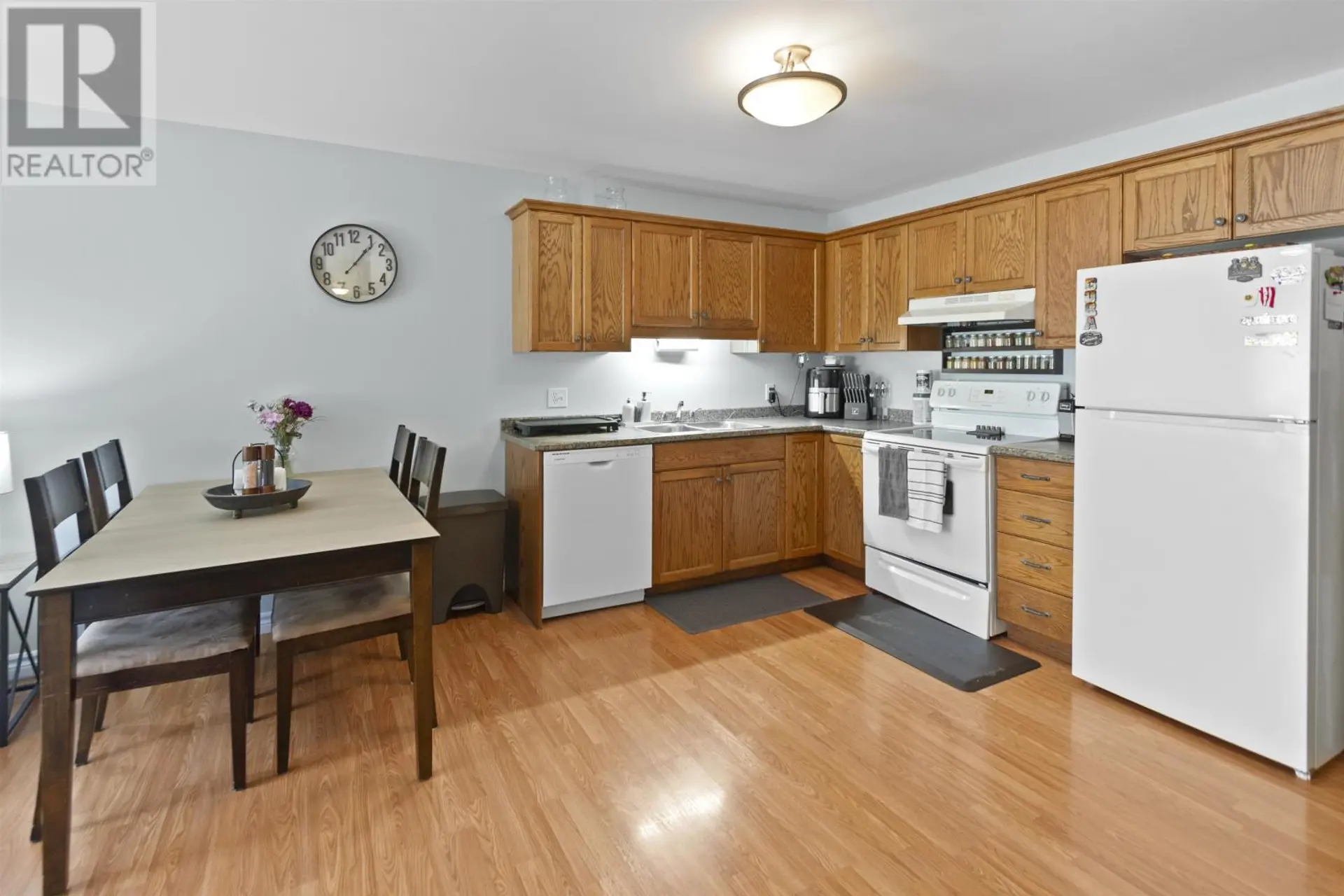 #8 17 Heatherway Drive - Image 5