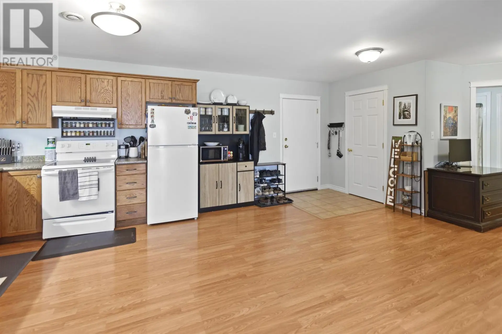 #8 17 Heatherway Drive - Image 7