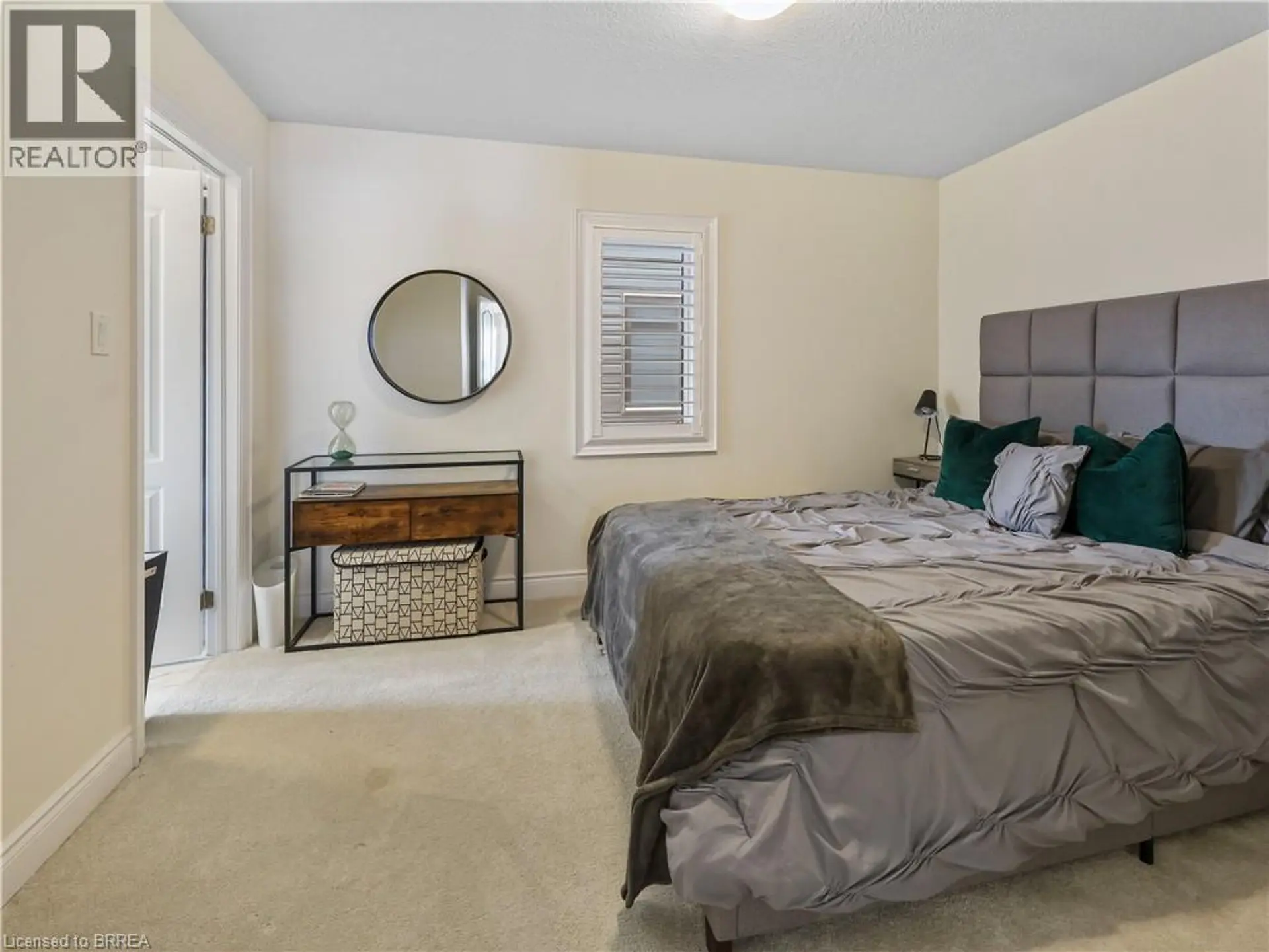 93 MONTEITH Drive - Image 13