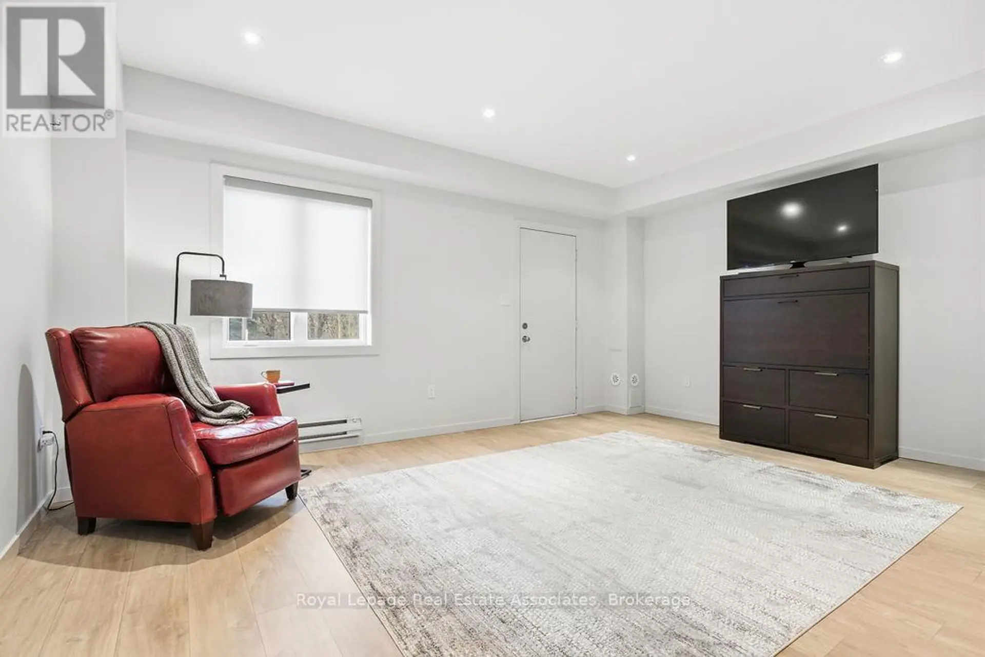 228 VELLWOOD COMMON - Image 15