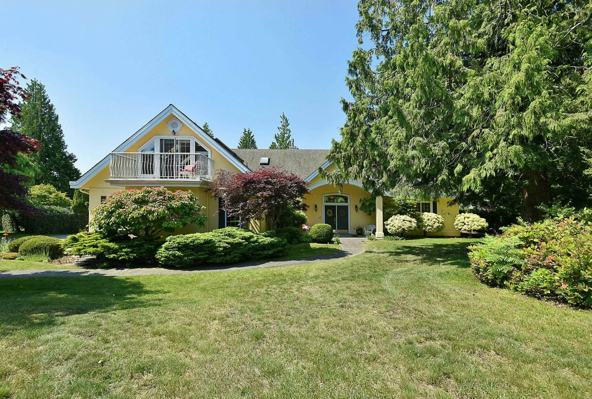Property at 397 Vernon Place, Gibsons, BC
