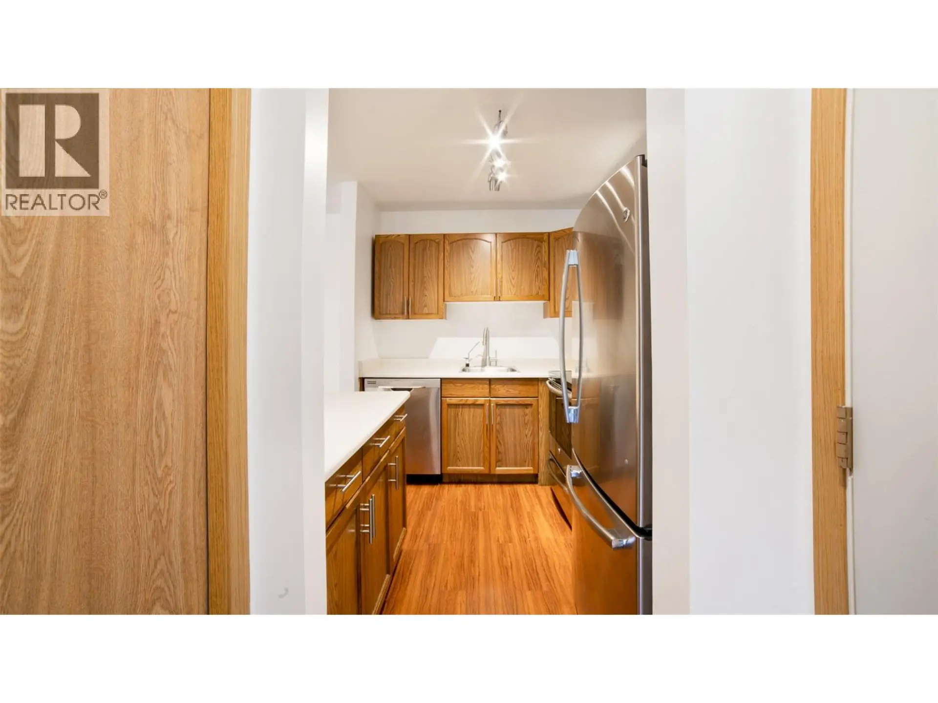 #208D 735 Cook Road - Image 6