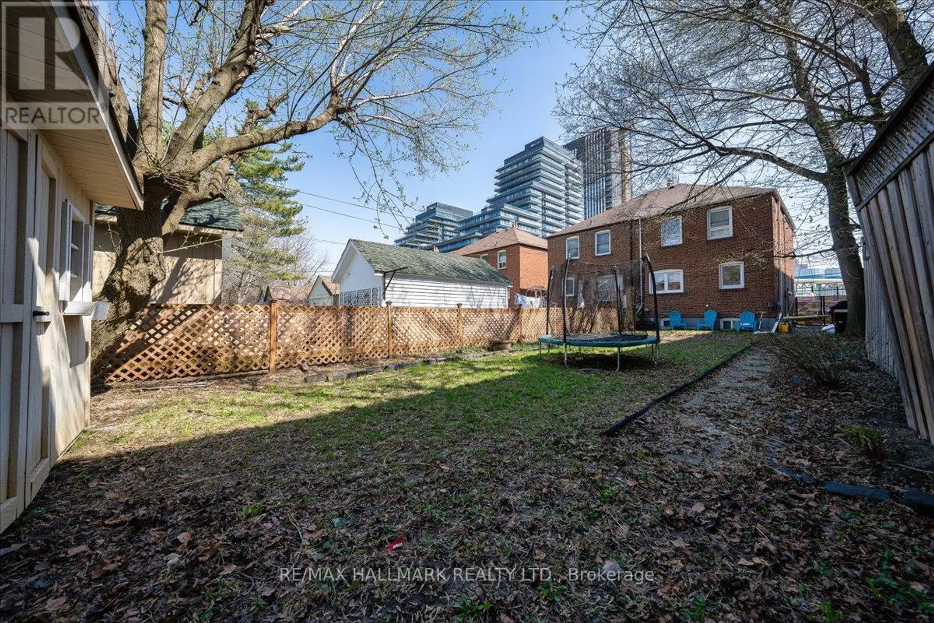 910 EGLINTON AVENUE E - Image 15