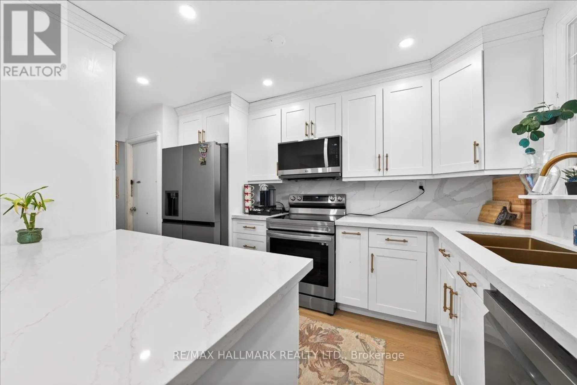910 EGLINTON AVENUE E - Image 1