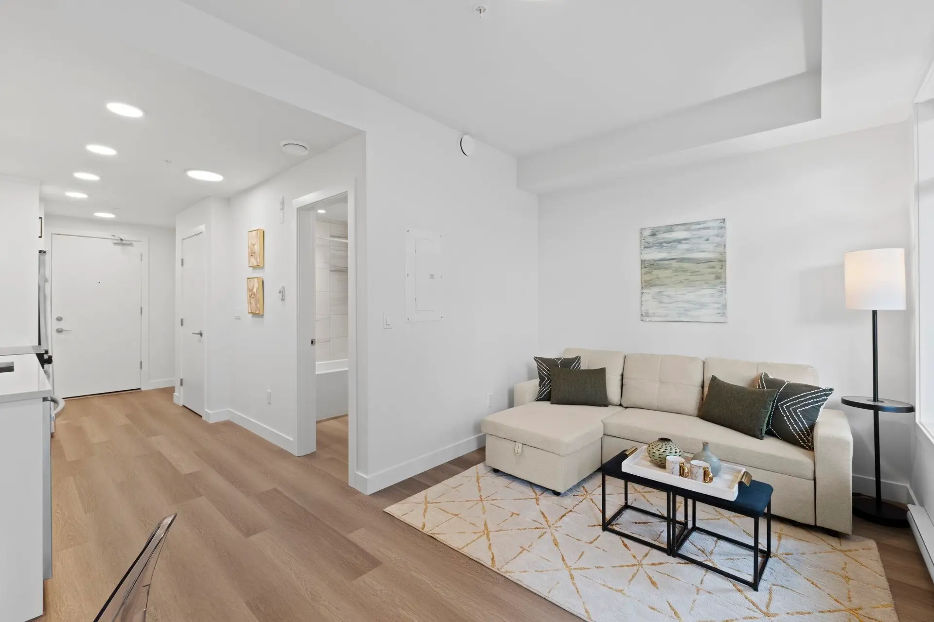#304 33820 South Fraser Way - Image 3