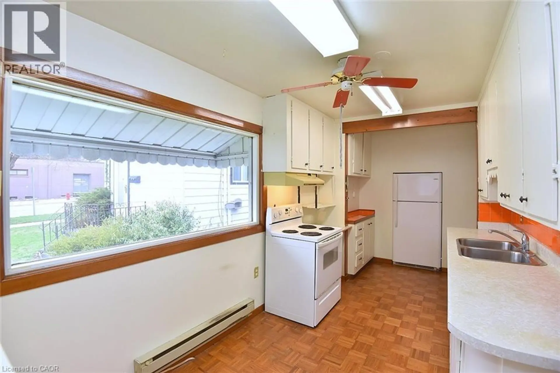 548 UPPER WENTWORTH Street - Image 13