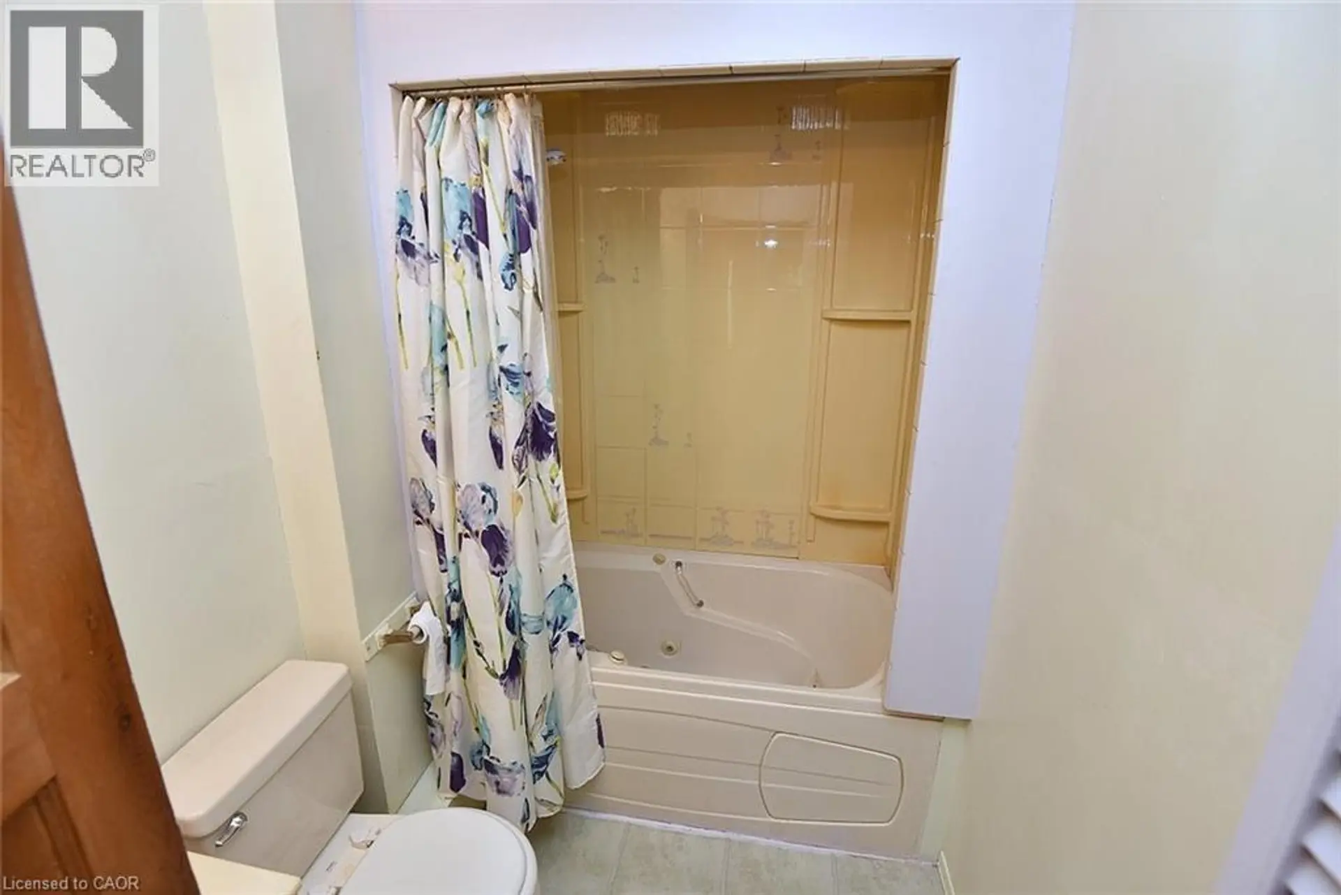 548 UPPER WENTWORTH Street - Image 15
