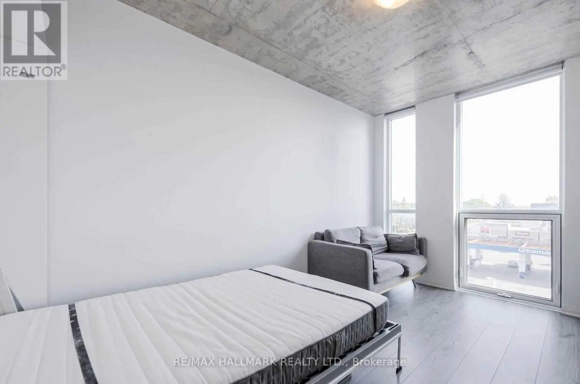 #436 1900 SIMCOE STREET N - Image 7