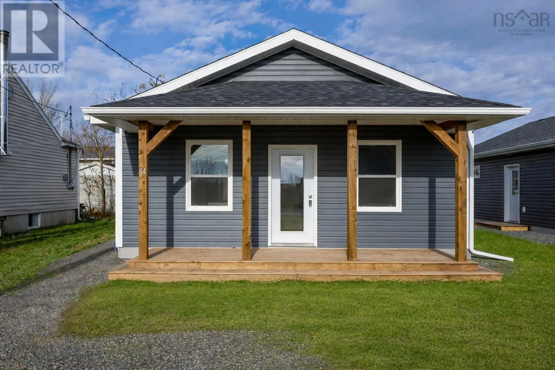 54 Oak Street - Image 1