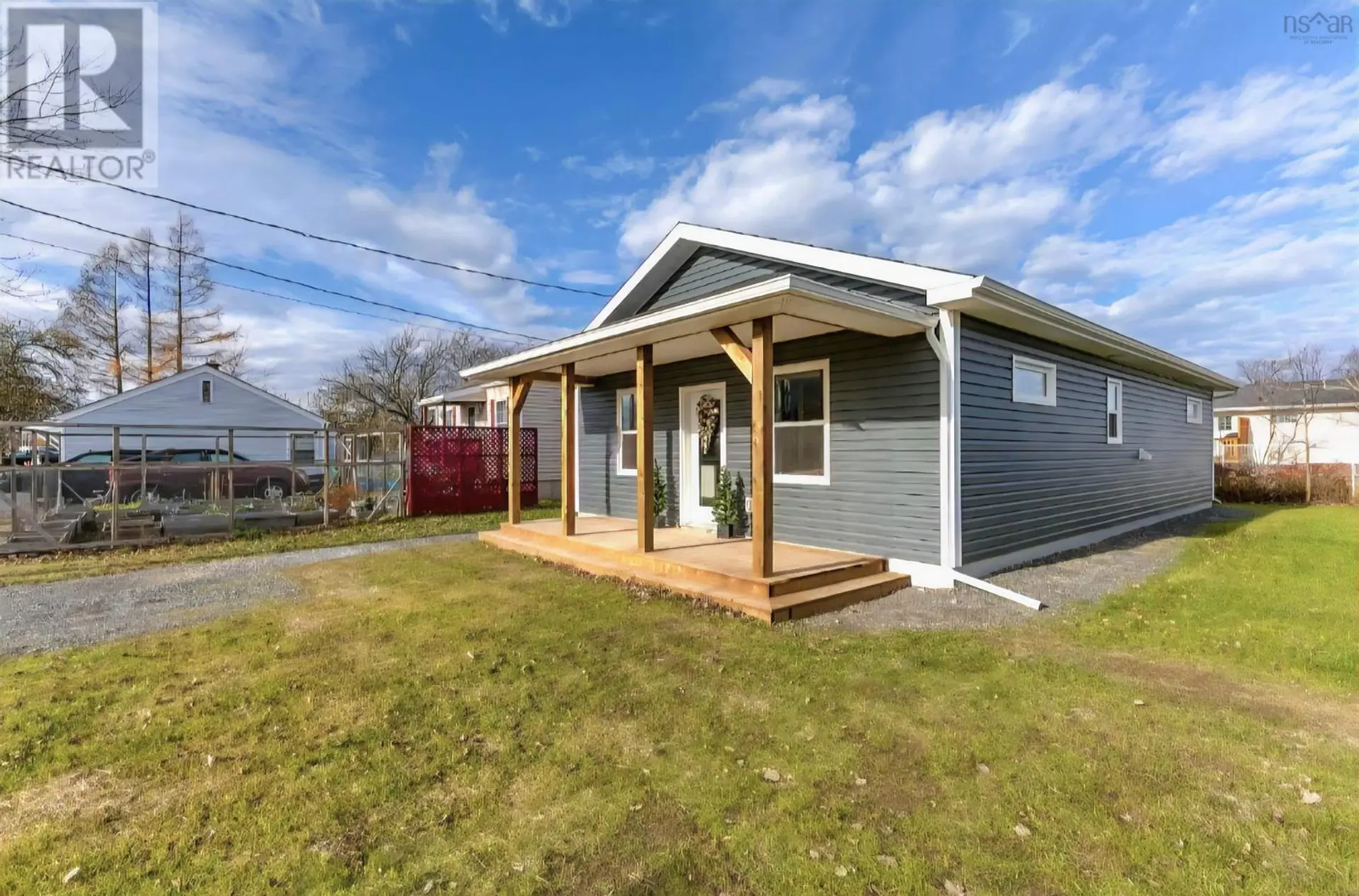 54 Oak Street - Image 3