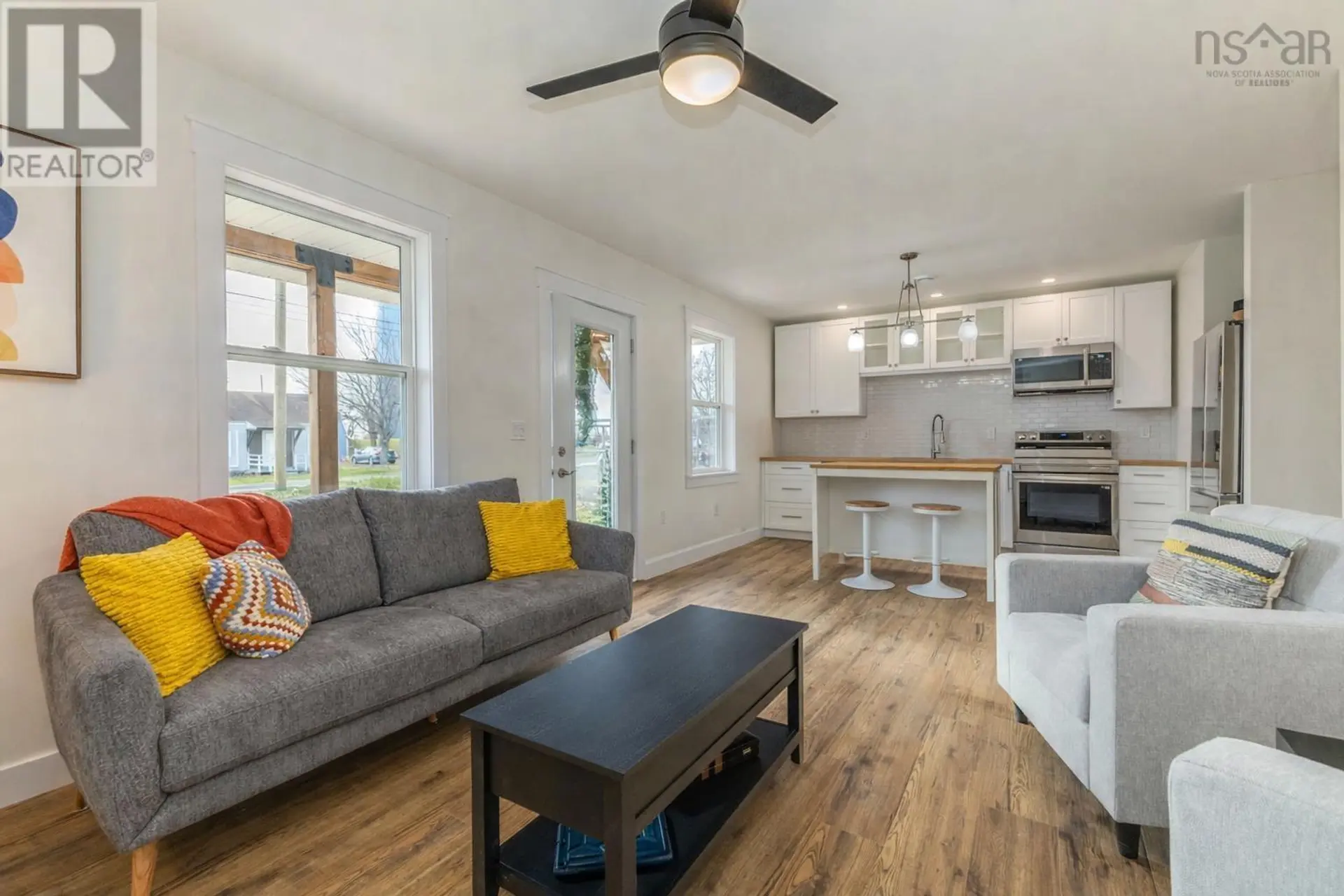 54 Oak Street - Image 6