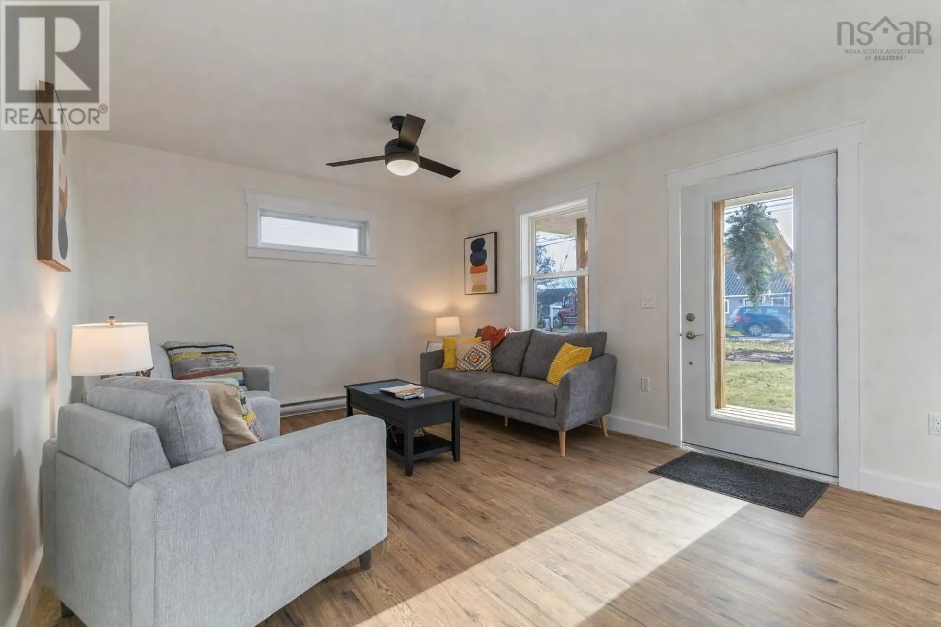 54 Oak Street - Image 5