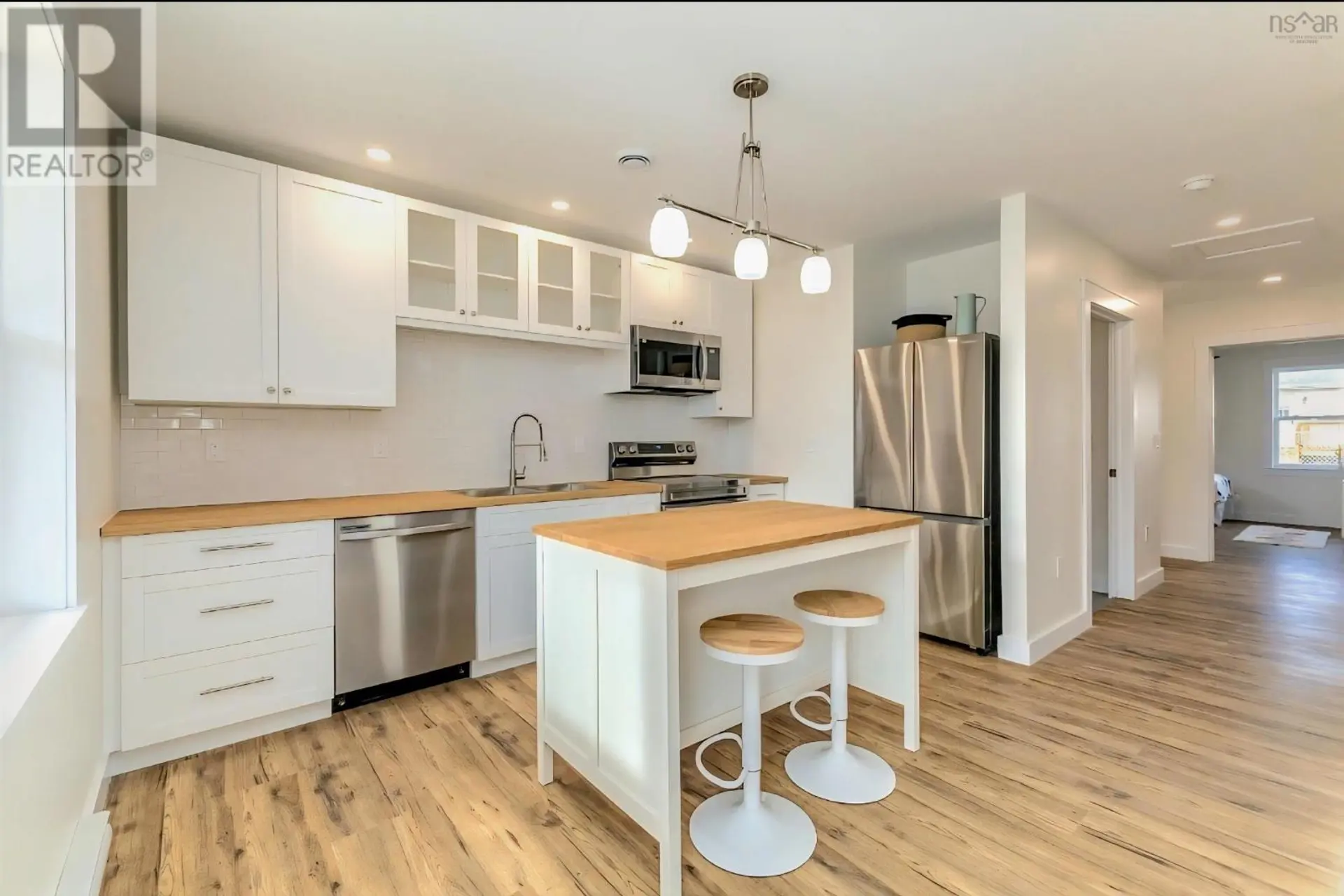54 Oak Street - Image 7