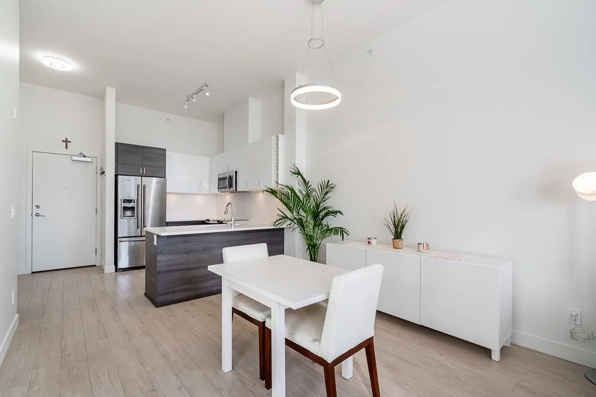 Property at #401 13919 Fraser Highway, Surrey, BC